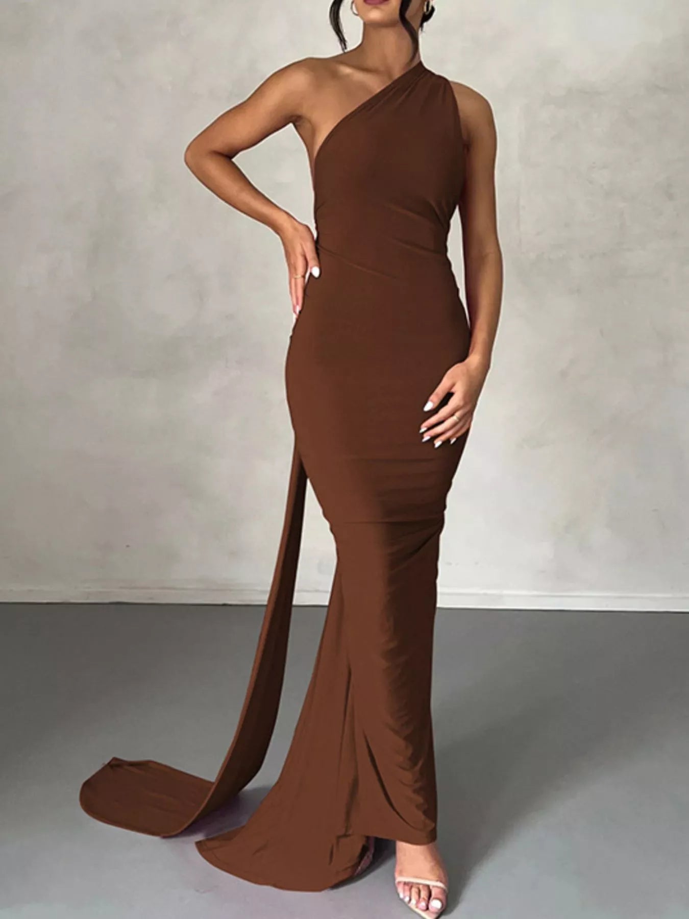 Backless One-Shoulder Ruched Bodycon Maxi Dress