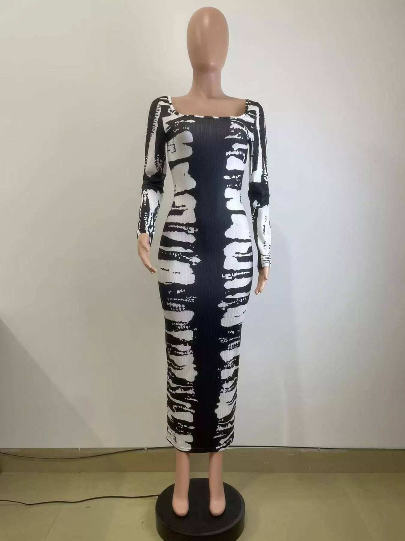 Tie-Dye Long Sleeve Maxi Dress