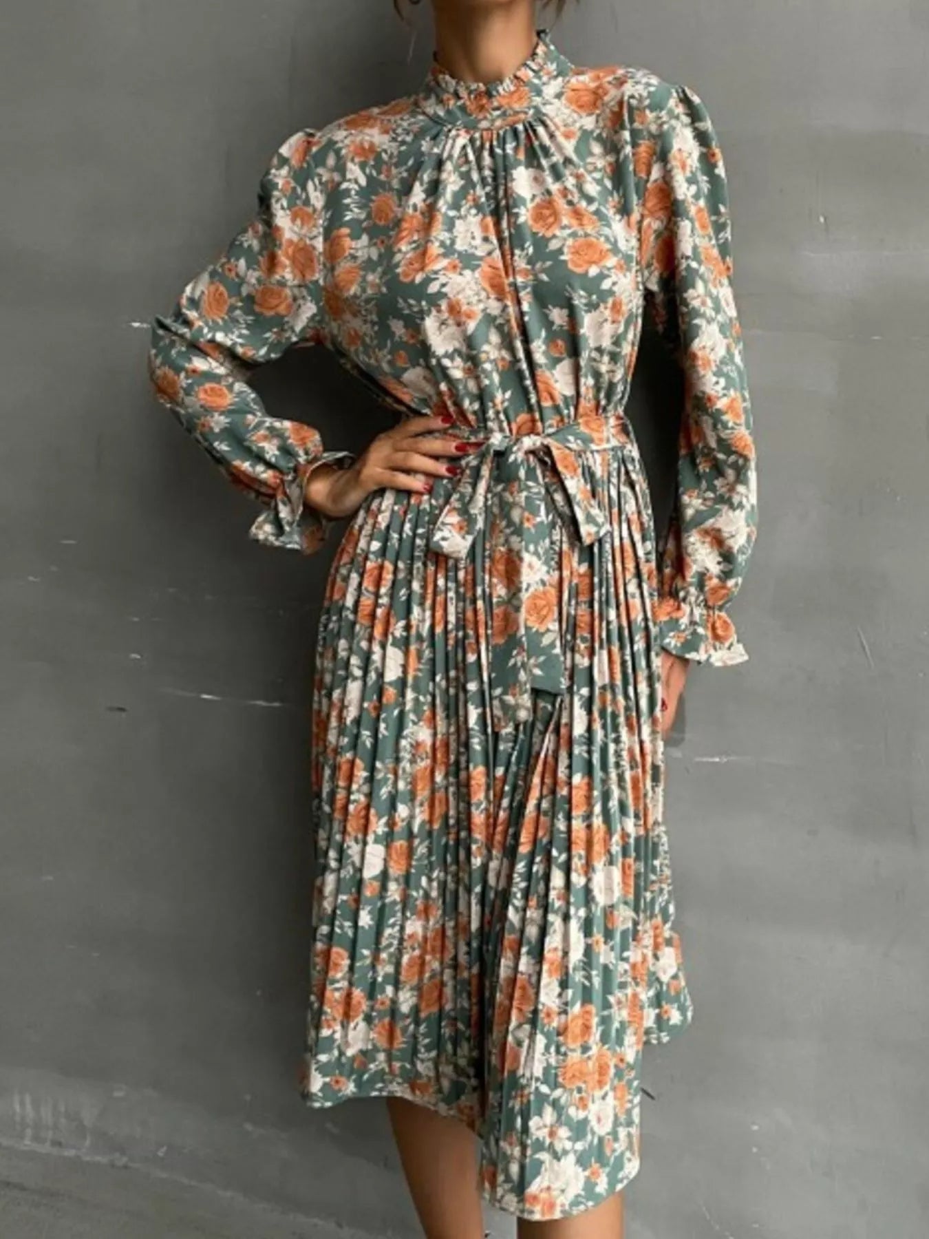 Floral Print Long Sleeve Pleated Midi Dress