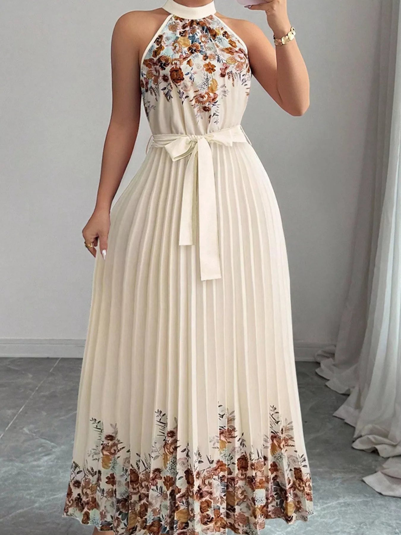 Halter Neck Floral Print Pleated Maxi Dress