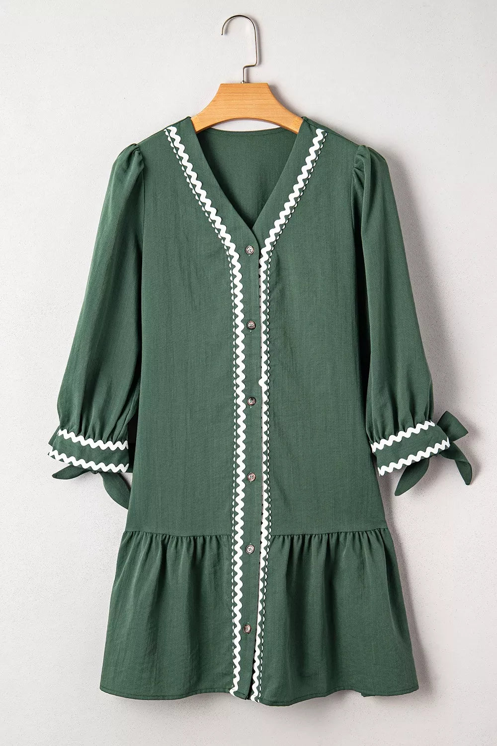 Contrast Ricrac Trim Button V Neck Knotted Bracelet Sleeve Shift Dress