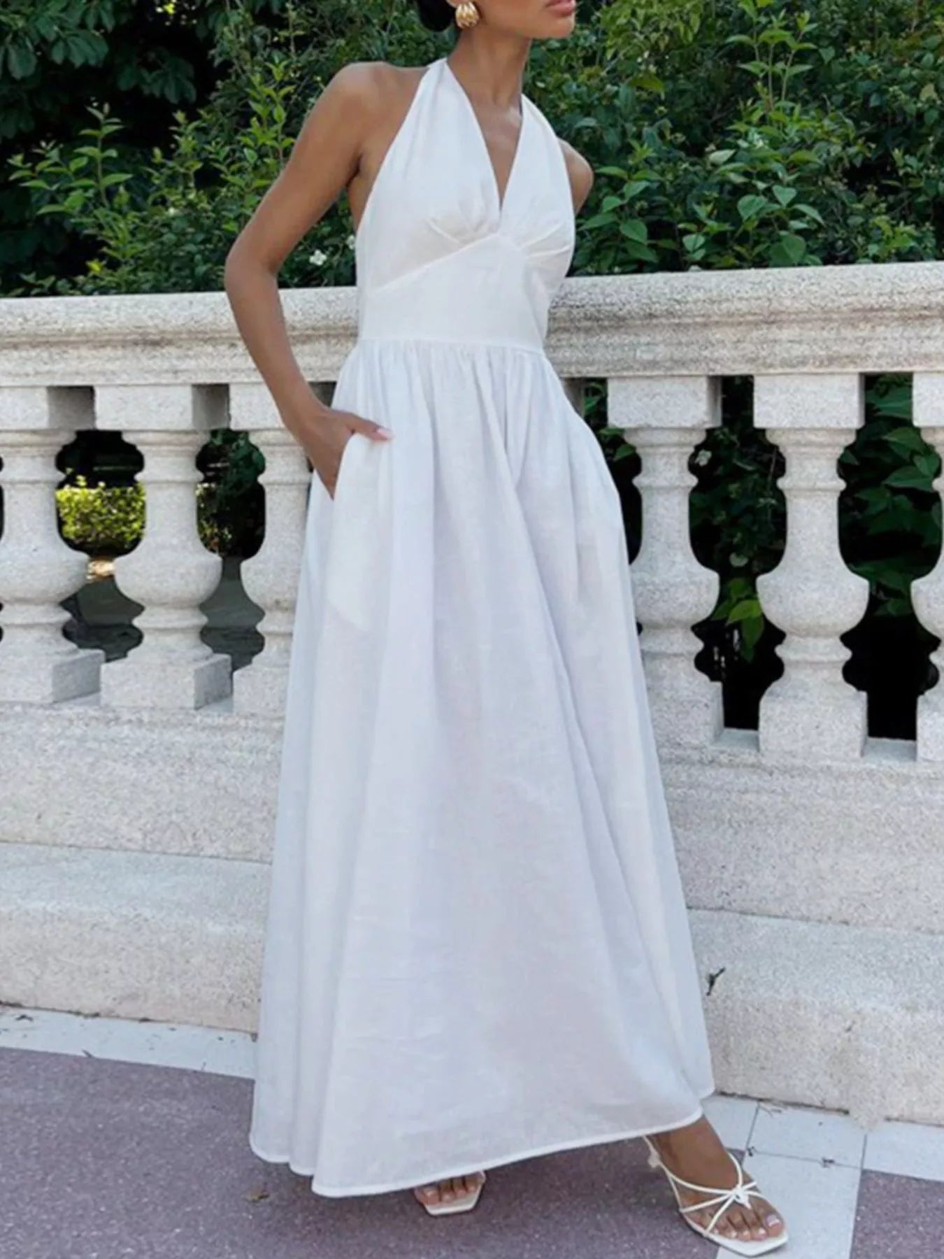 Halter Neck Flowy Maxi Dress