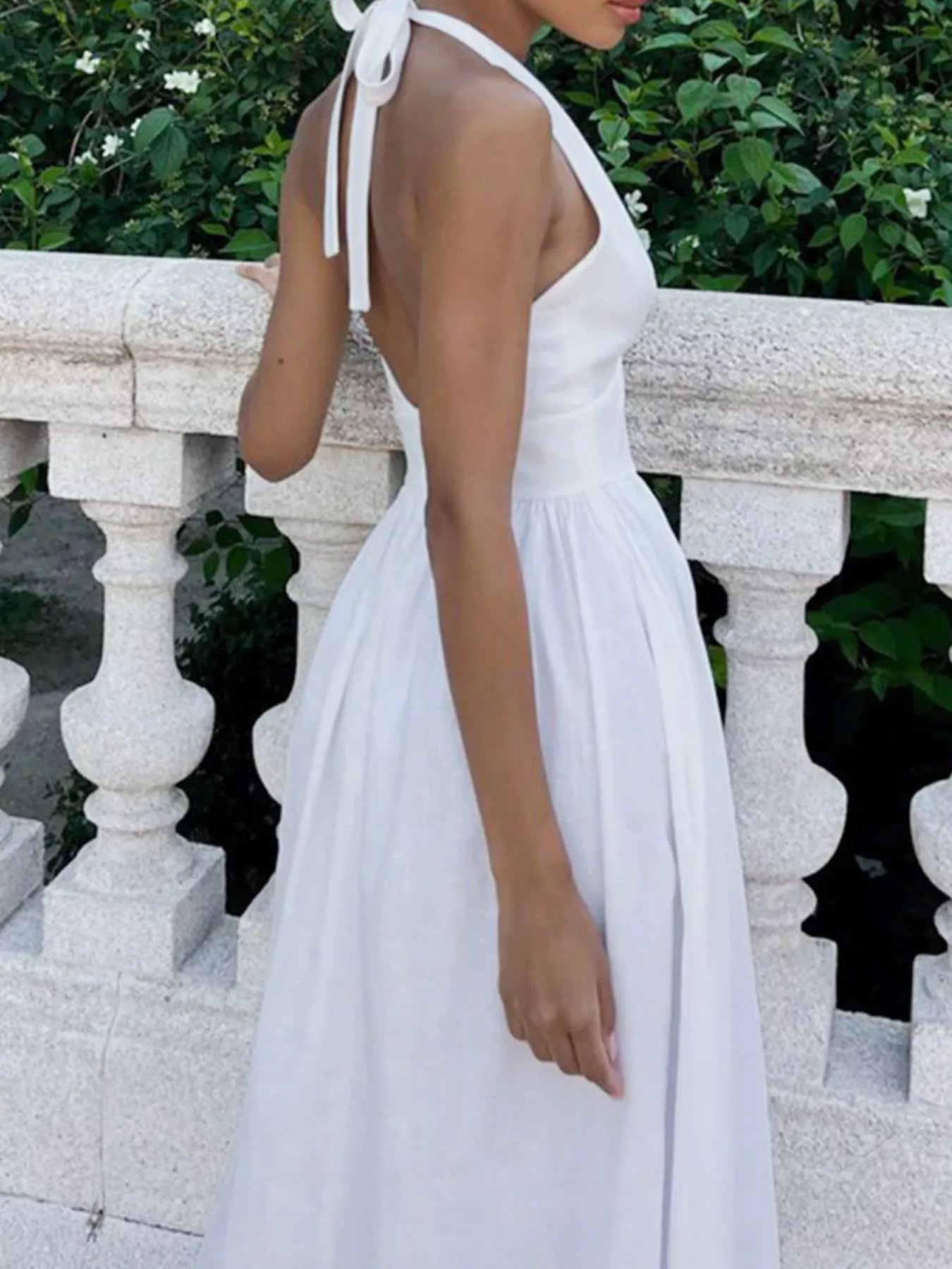 Halter Neck Flowy Maxi Dress