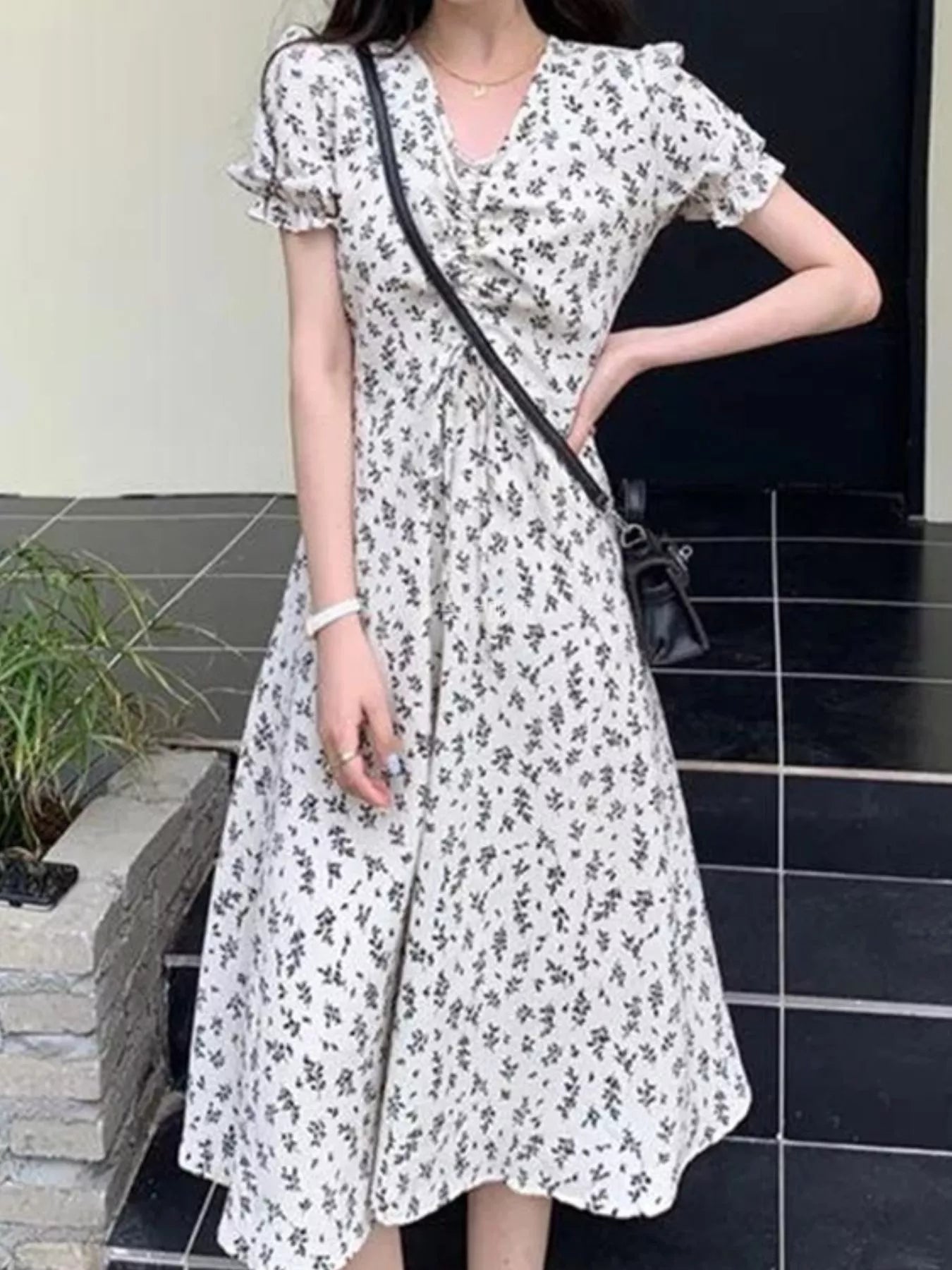 Floral Print Puff Sleeve Midi Dress