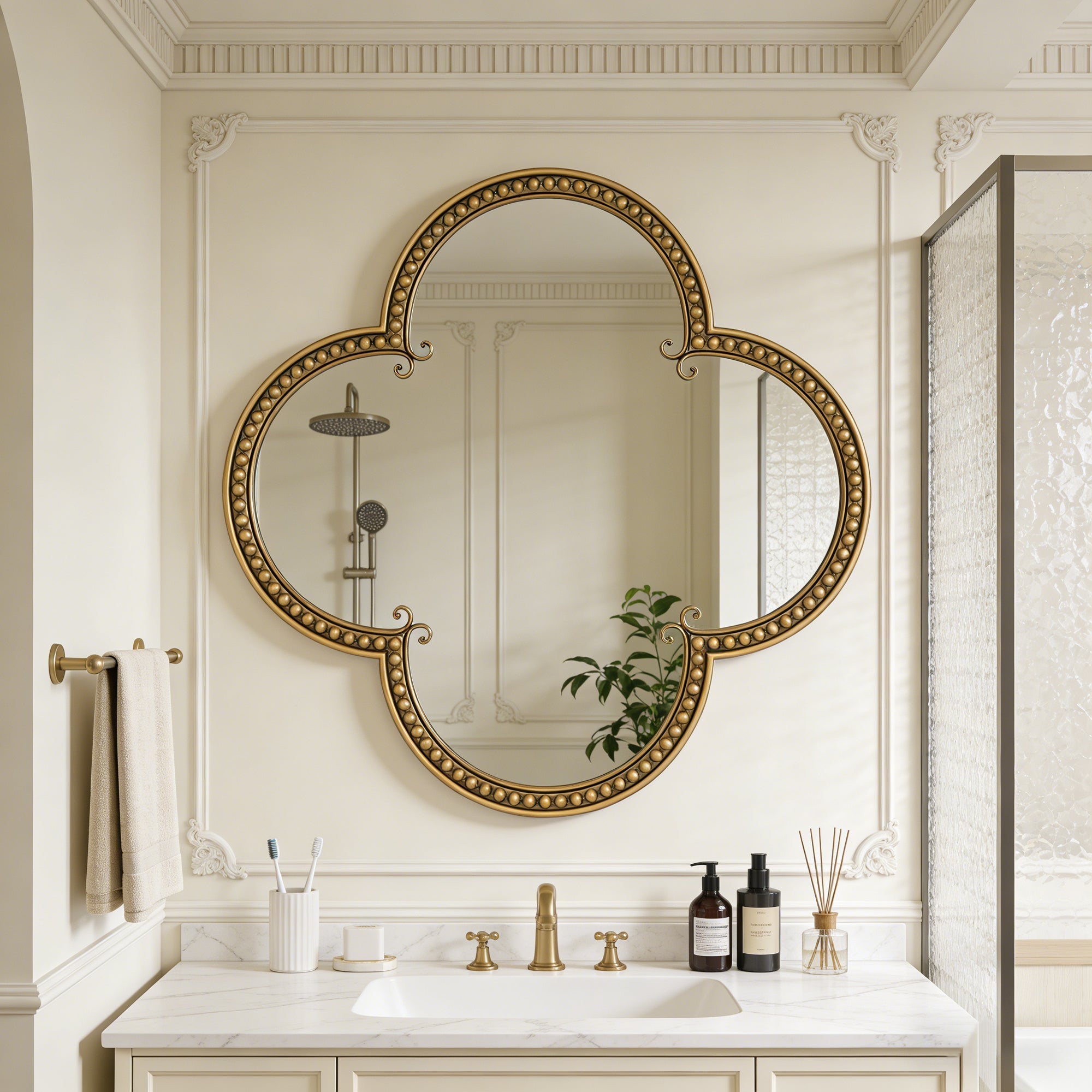 Quatrefoil Mirror - 31.5" Ornate Irregular Accent Mirrors