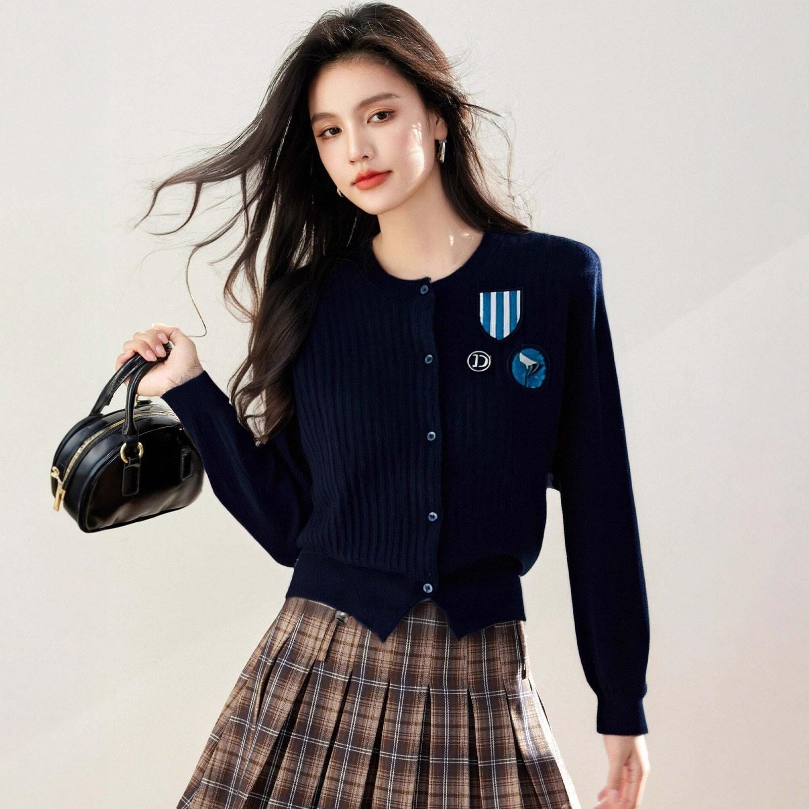 Chic Knit Cardigan with Badge Stripe Pattern, Short Length, Academic Style, Cashmere-Like Feel, Autumn/Winter Outerwear