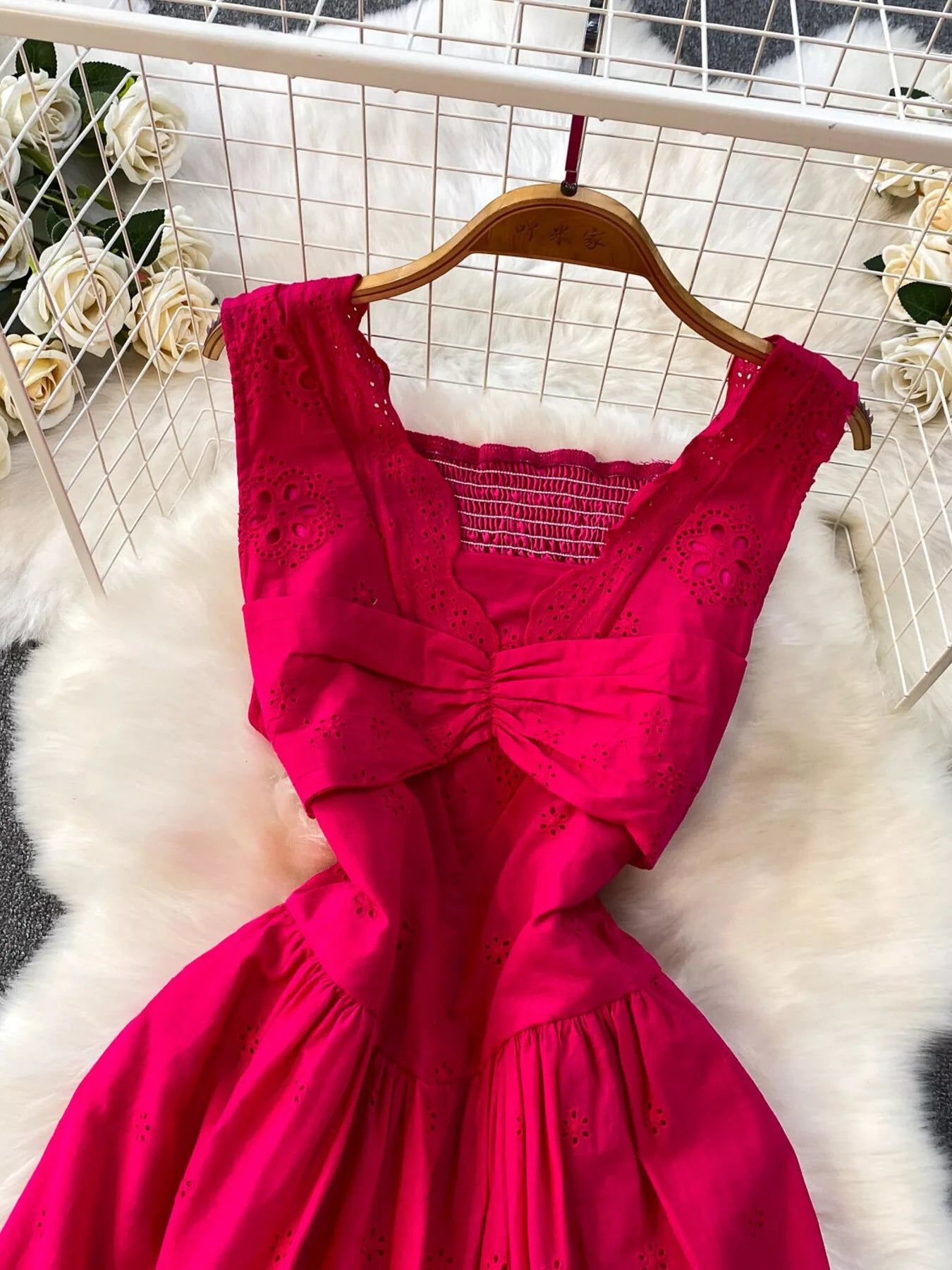 Lace Detail Sleeveless Dress