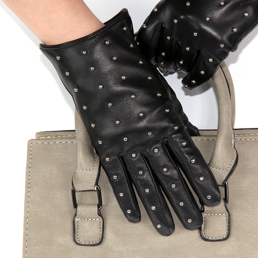 Rivets Genuine Leather Sheepskin women's gloves Thin warm women's winter gloves driving motorcycle women's leather