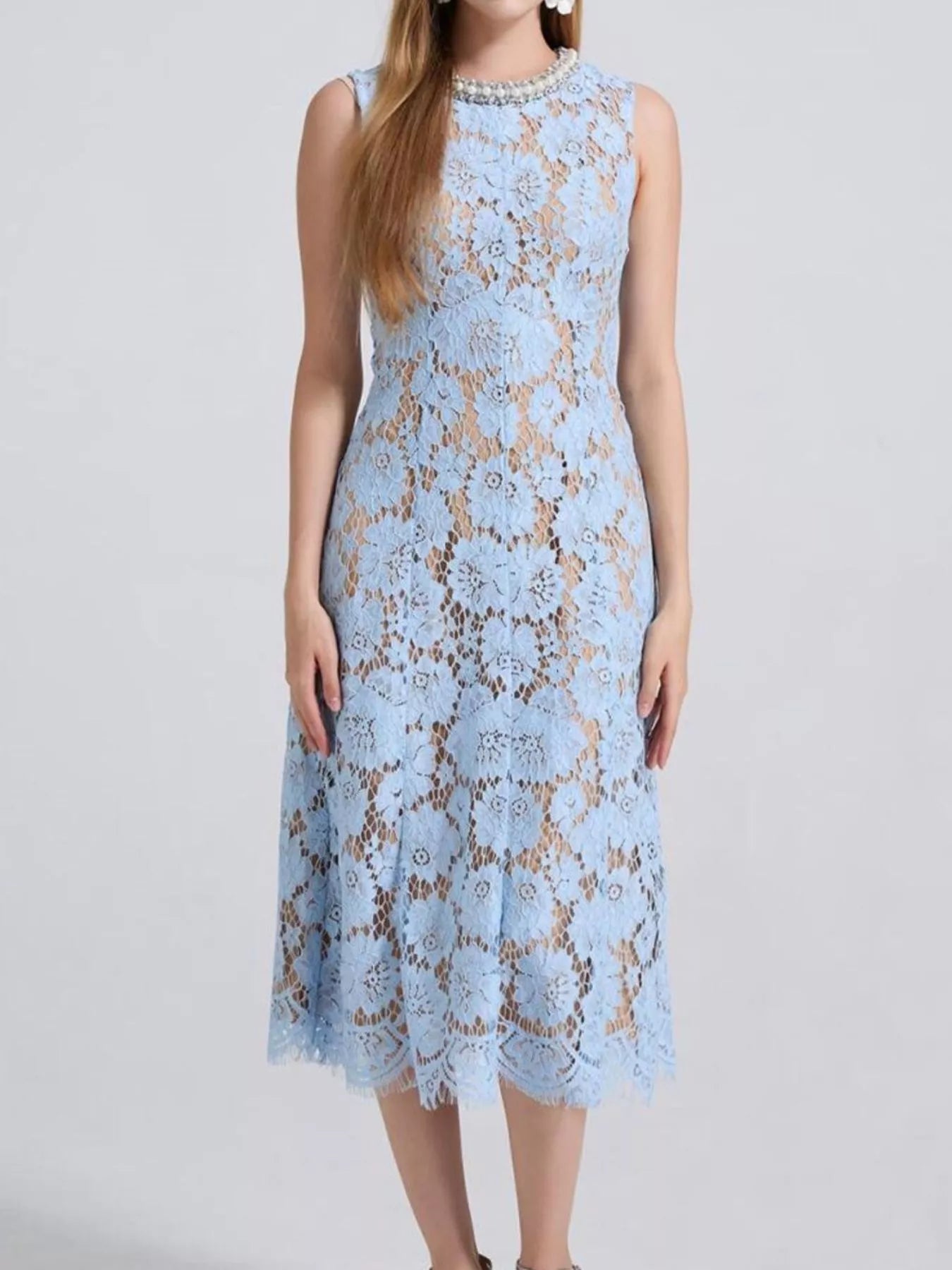 Pearl Neckline Sleeveless Lace Dress