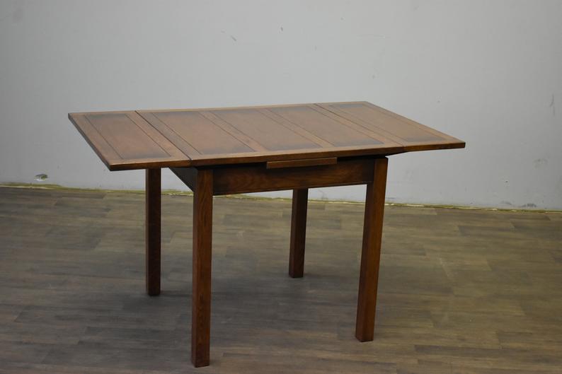 Mission Oak Kitchen Table with 2 Leaves and 4 Oak Dining Chairs
