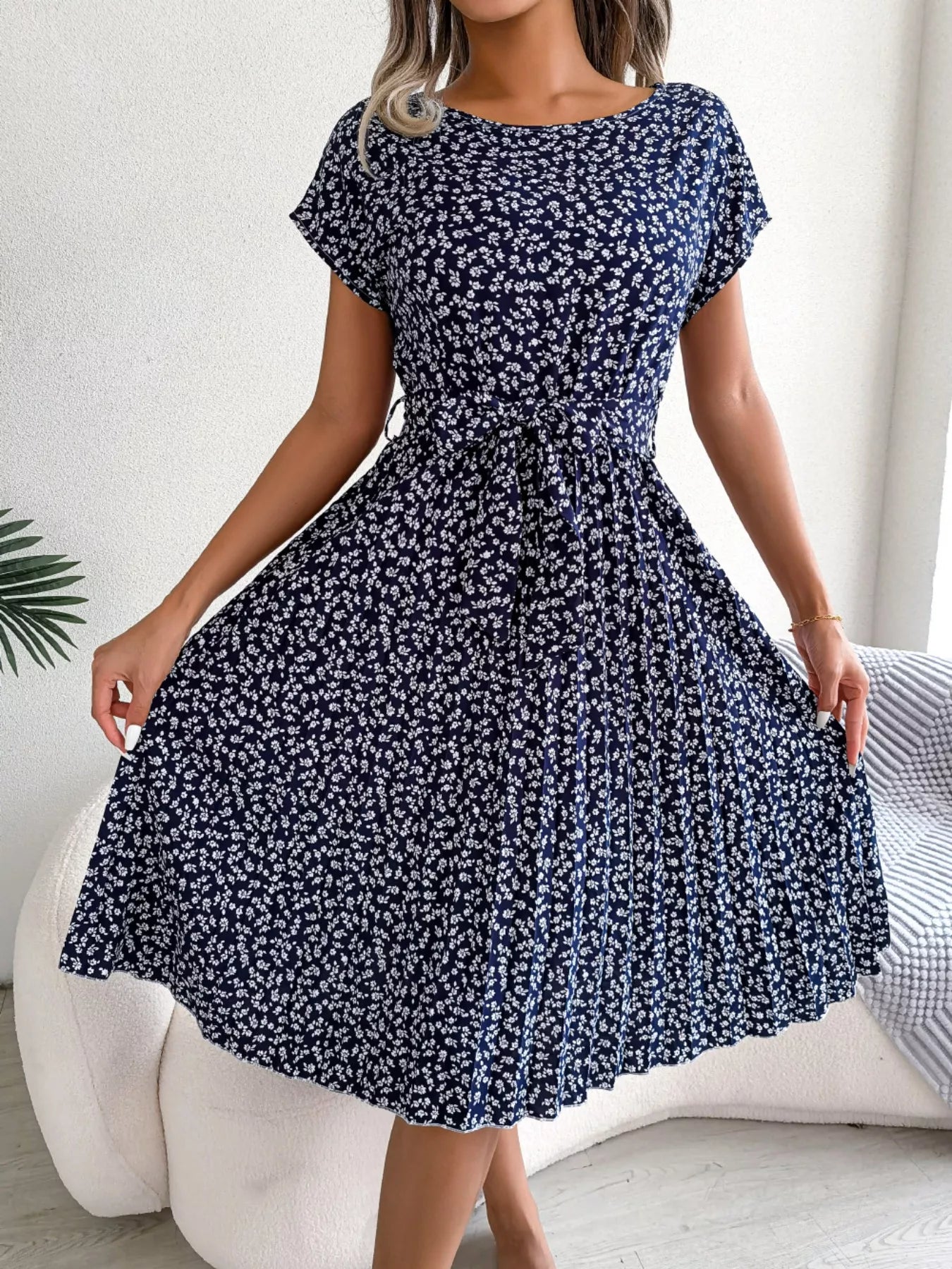 Floral Print Pleated Midi Dress with Belt