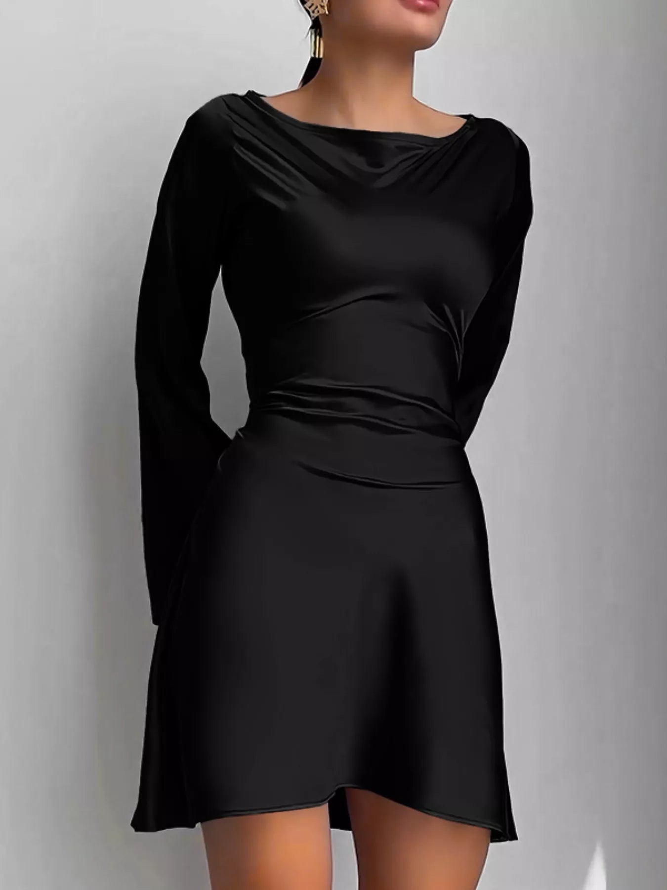 Elegant Mini Dress with Fare Sleeves