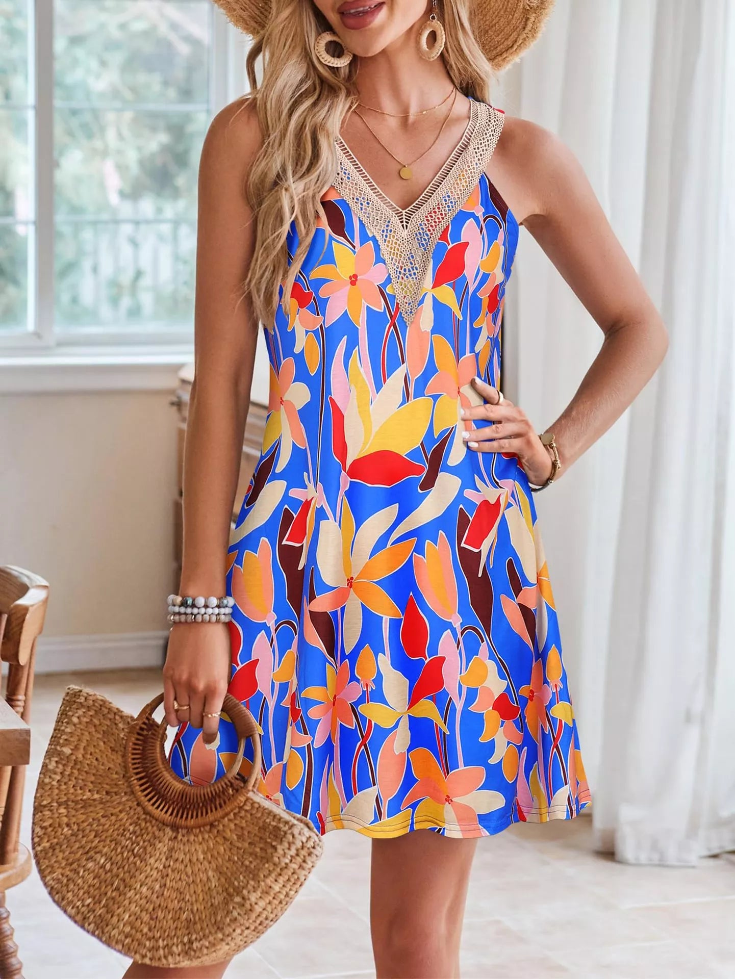Tropical Leaf Print V-Neck Sleeveless Dress