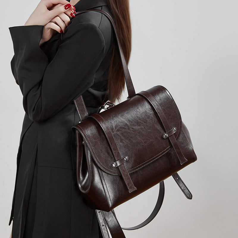 Large-capacity Womens Cowhide Leather Backpack With An Oil-wax Finish