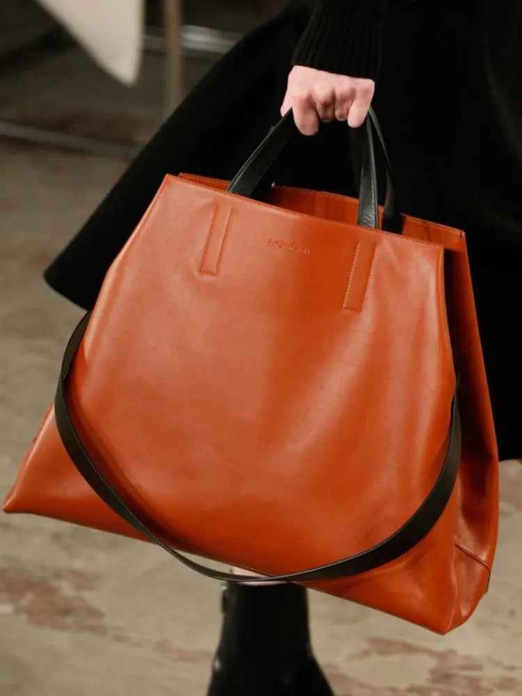 New Fashion Genuine Leather Women's handbags Large Capacity aptop bag Ladies commuter Bucket Tote Bags Soft