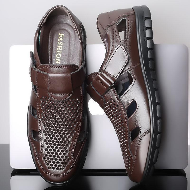 Men's leather sandals summer breathable leather shoes middle-aged and elderly soft soled dad's perforated shoes