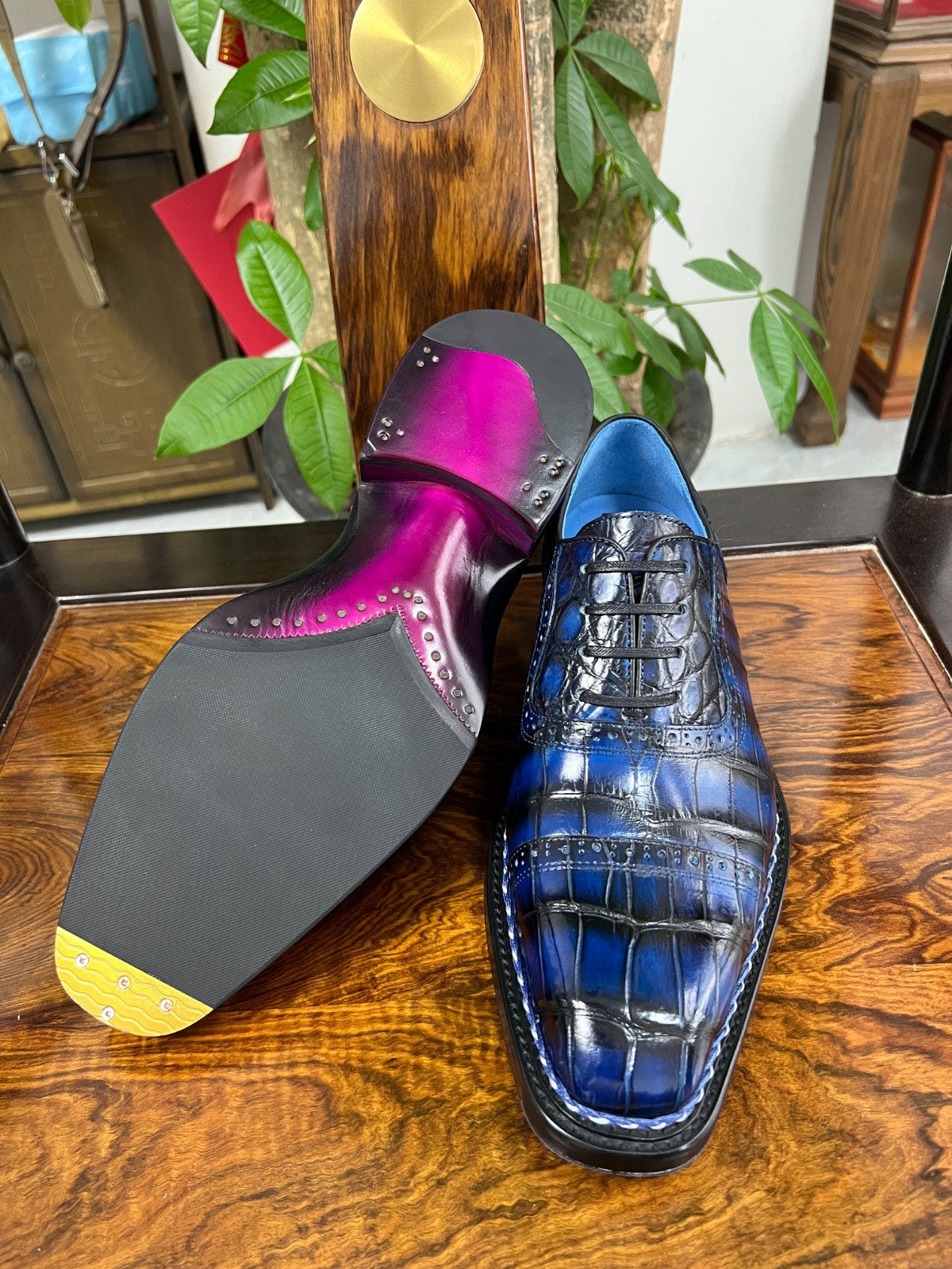 Maurice Connoisseur Custom Made Alligator Oxford - Blue