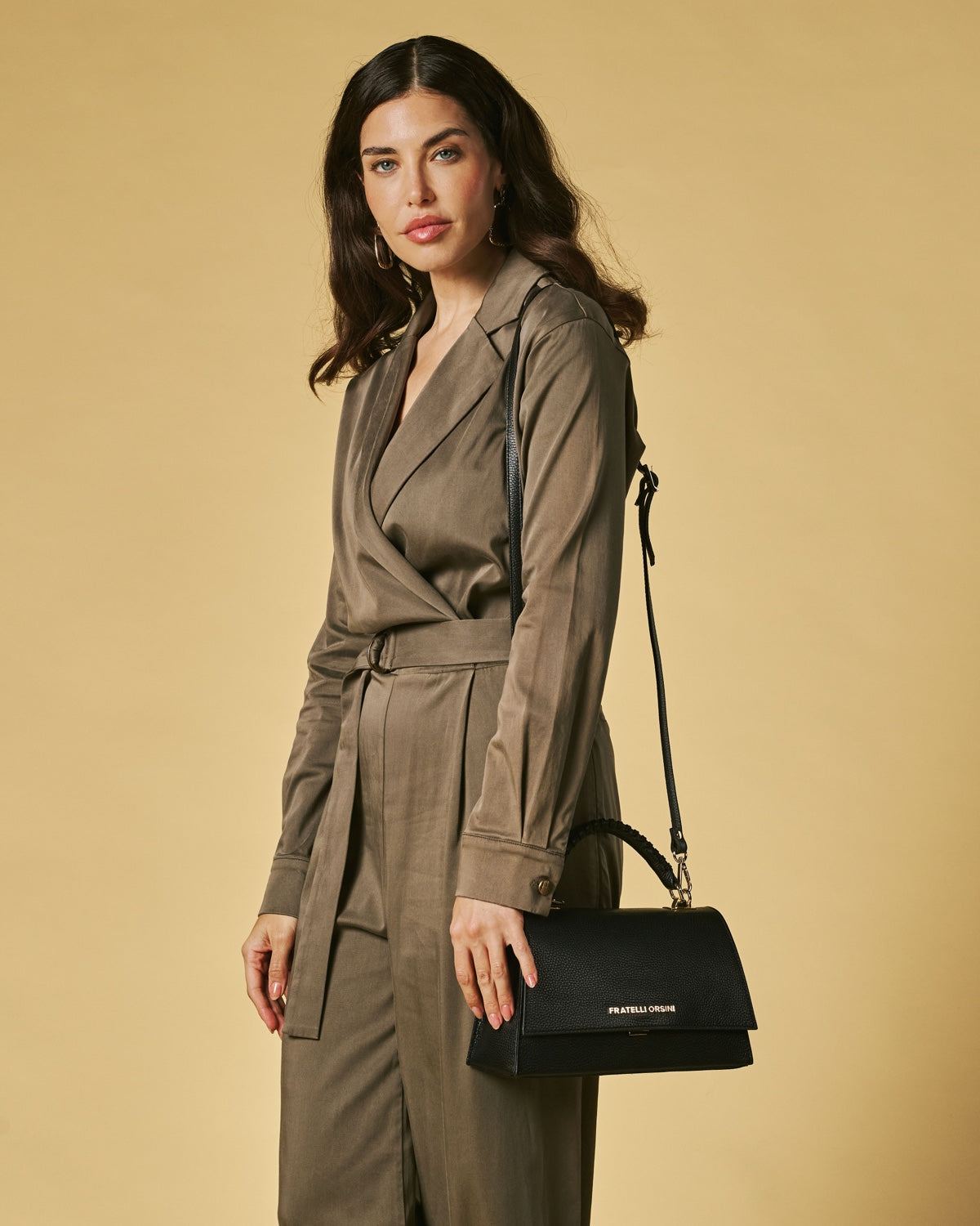 Federica (black) - Italian calf leather women's crossbody bag (with shoulder strap)