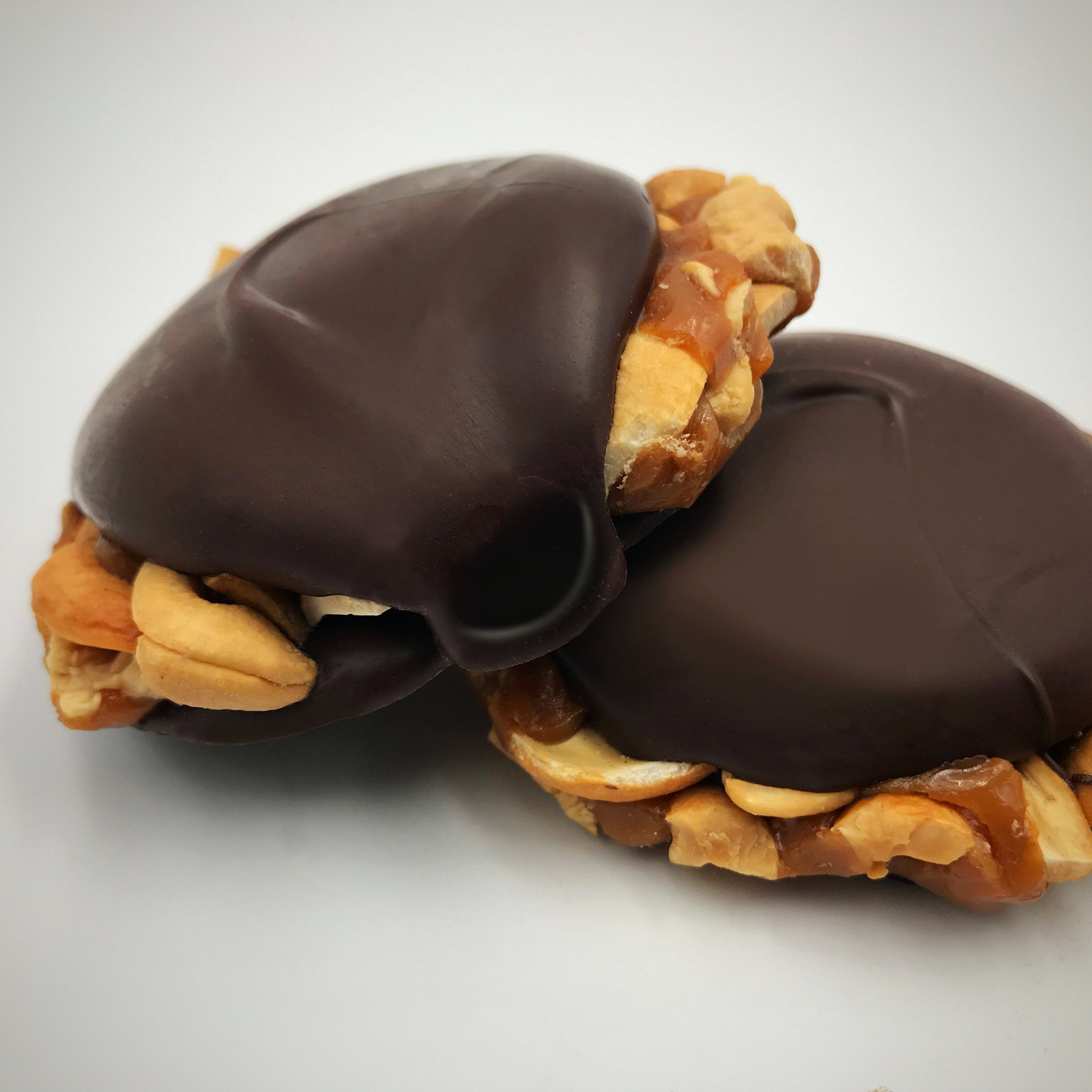 Dark Chocolate Cashew Turtles