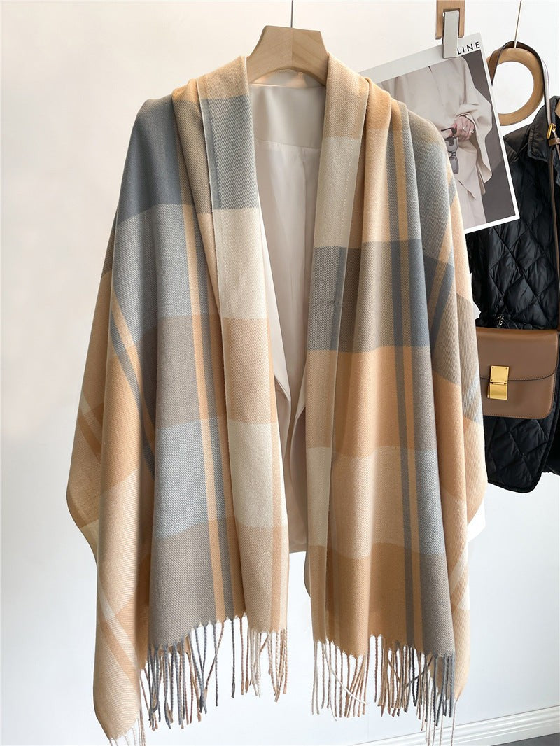 Checkered Cashmere Scarf – Timeless Elegance for Every Season
