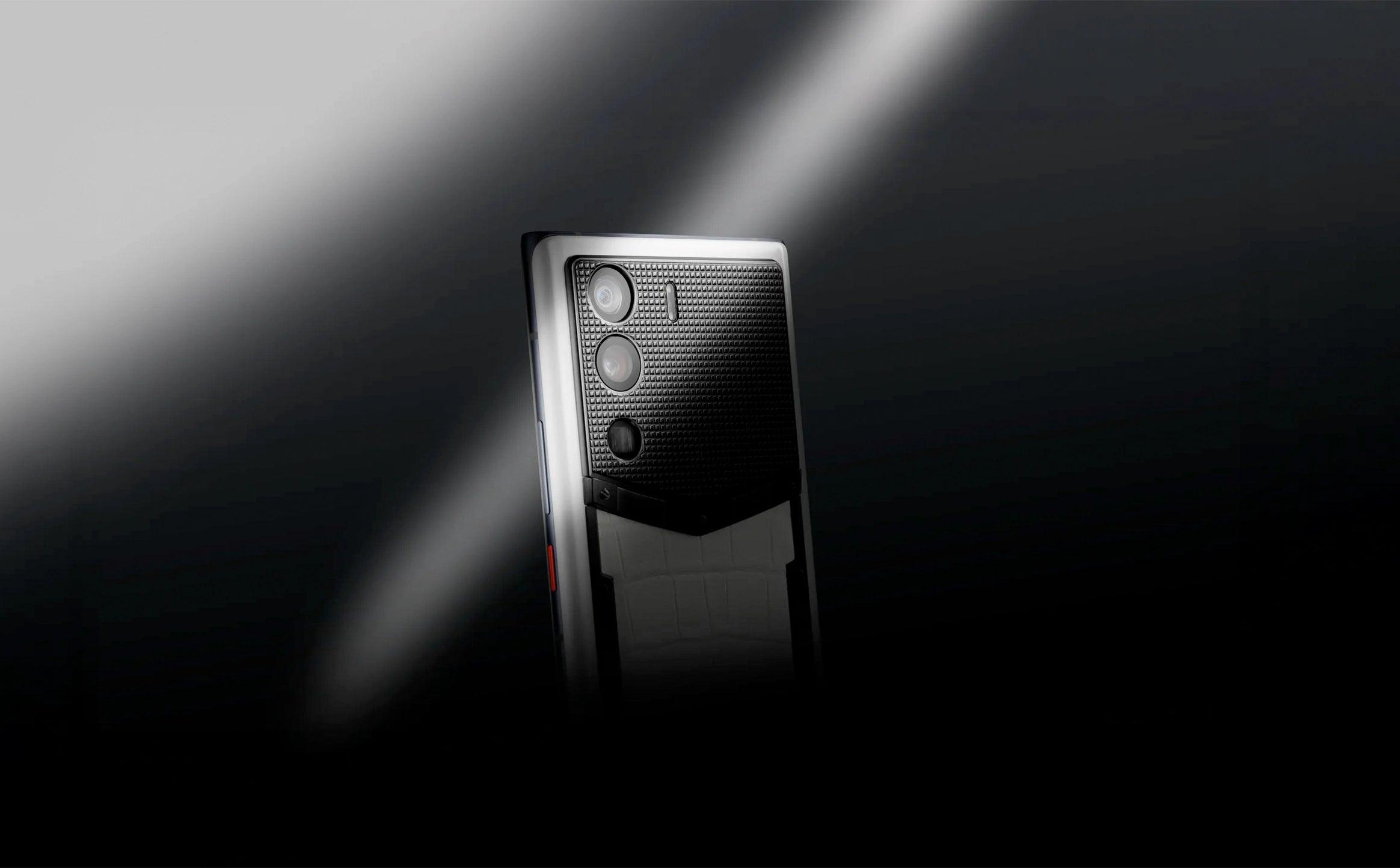 Metavertu Onyx Black — Race Track Calfskin 5G Web3 Smartphone