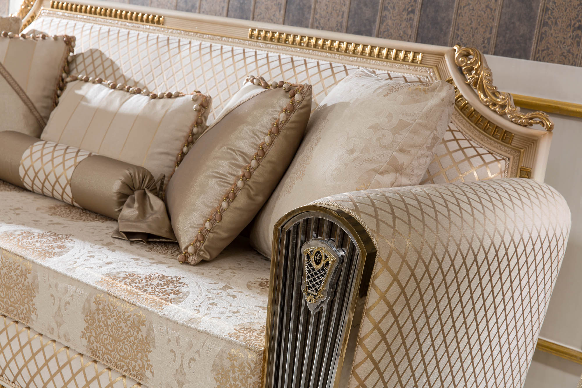 Samdan Sofa