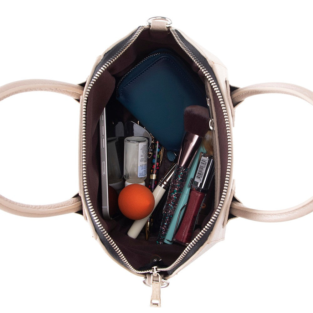 Lorenza Small Women’s Leather Bag – Genuine Leather Handbag for Everyday Elegance | Minimal & Handcrafted