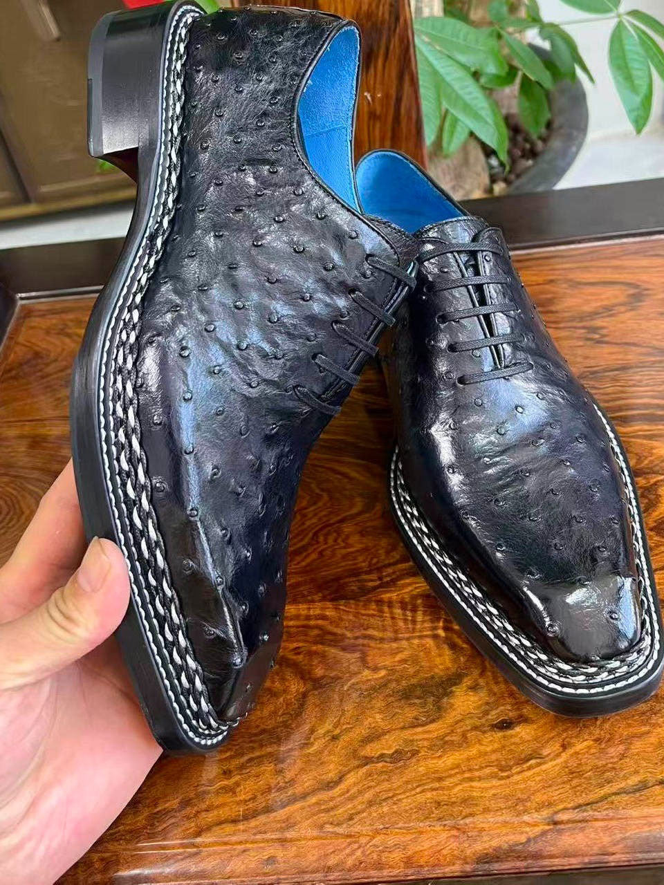Maurice Ostrich Lover Oxford - Black