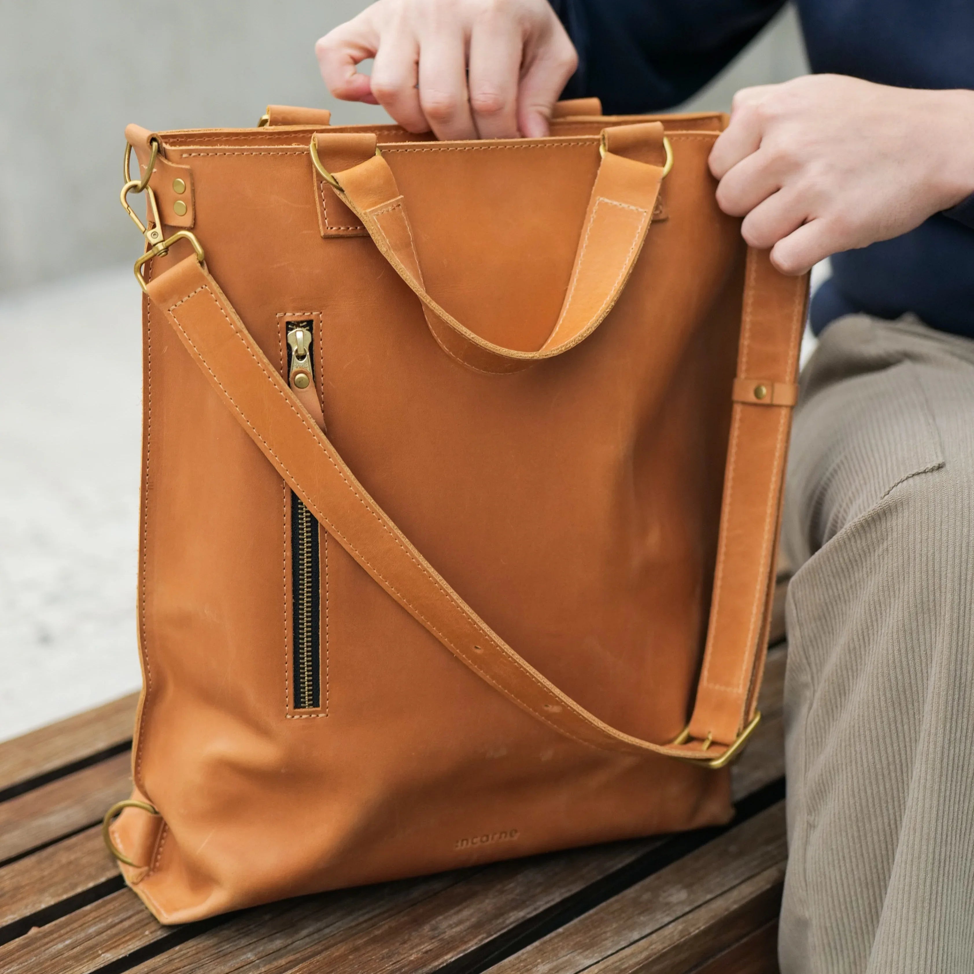 Optimus convertible bag