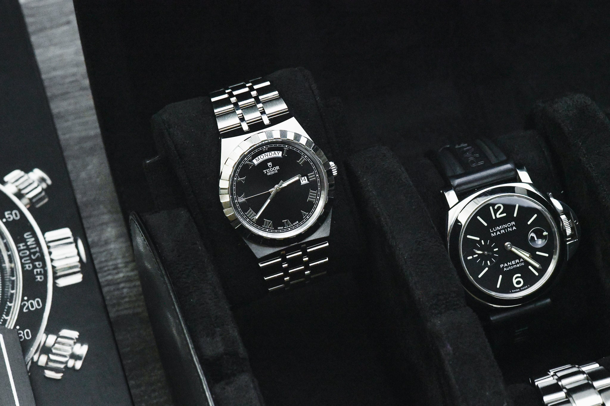6 Watch Case - Super Black