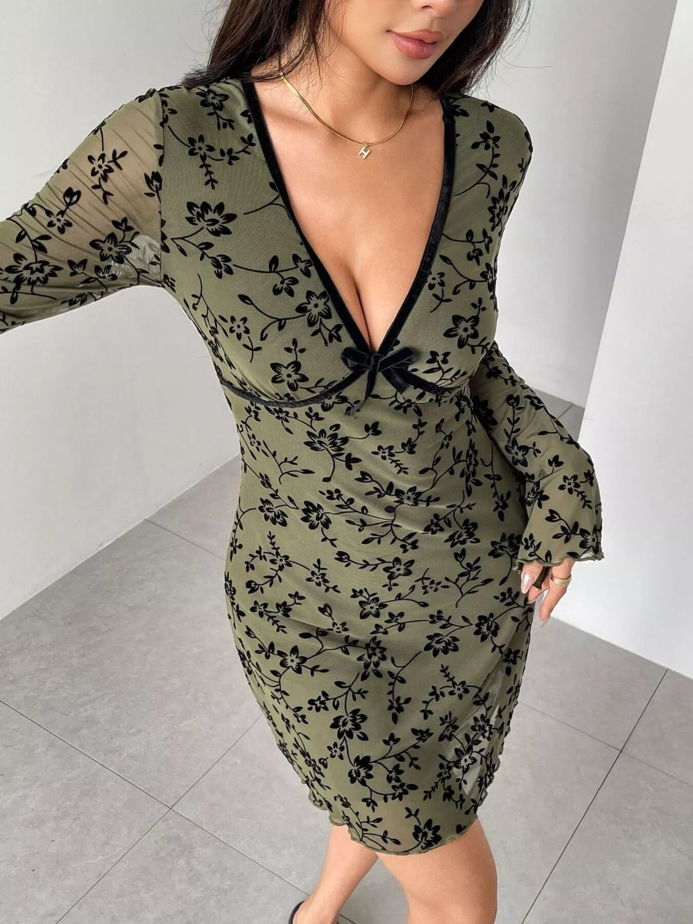 Floral Print Flare Sleeve Mini Dress