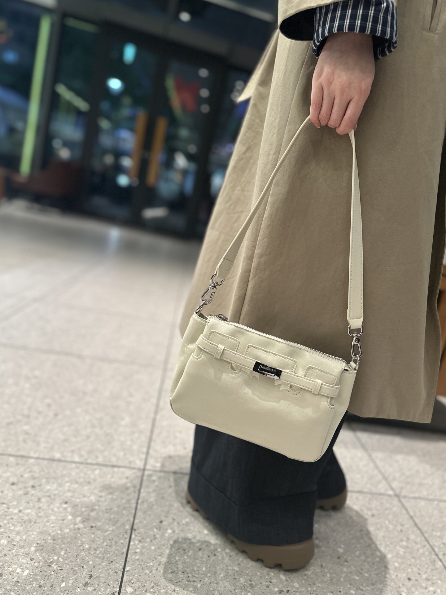 Custom Cross-Border Top-Grain Oil Wax Cowhide Underarm Bag 2026 New OEM Vintage-Feel Genuine Leather Handbag
