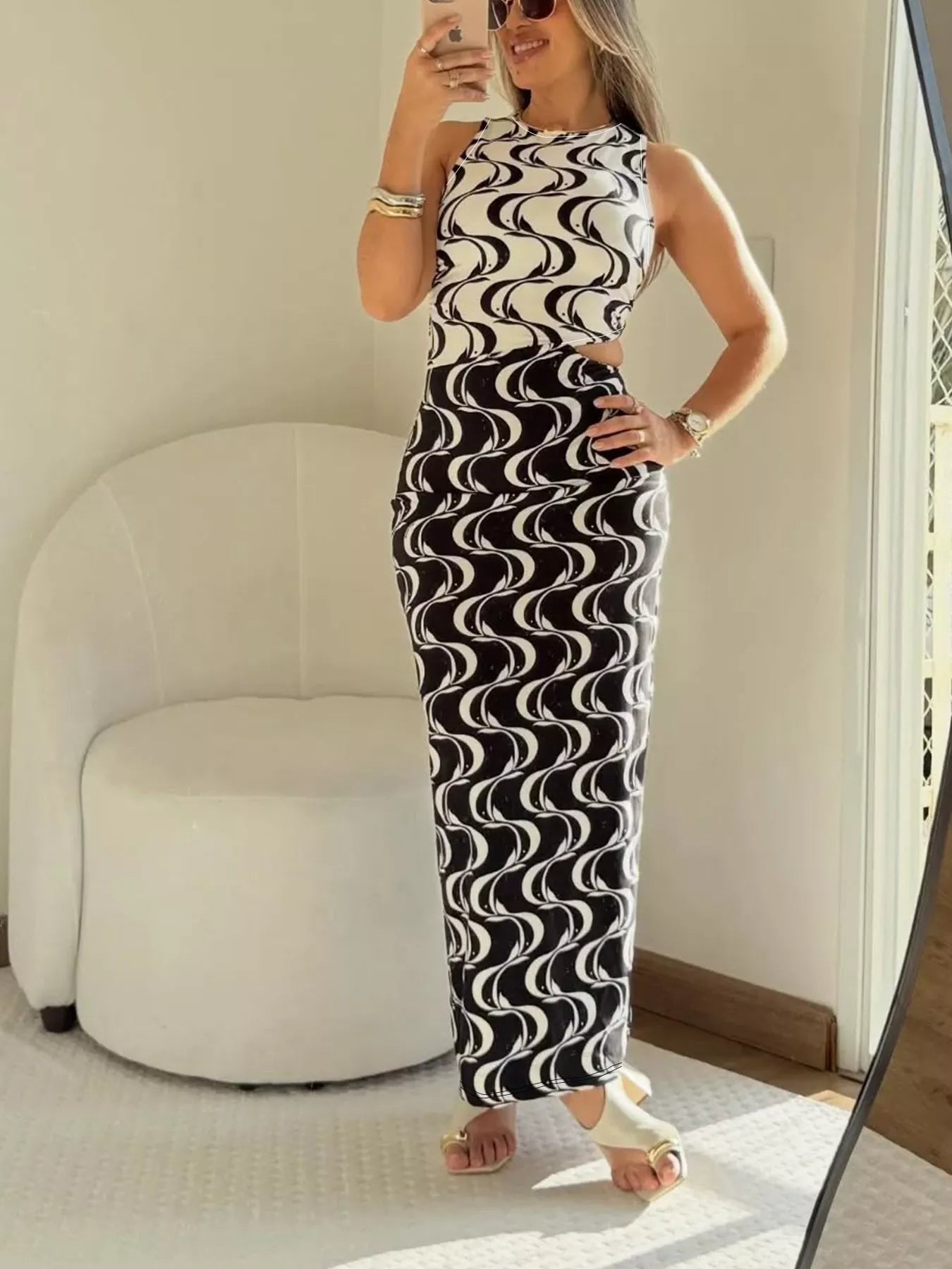 Sleeveless Wave Print Cutout Maxi Dress