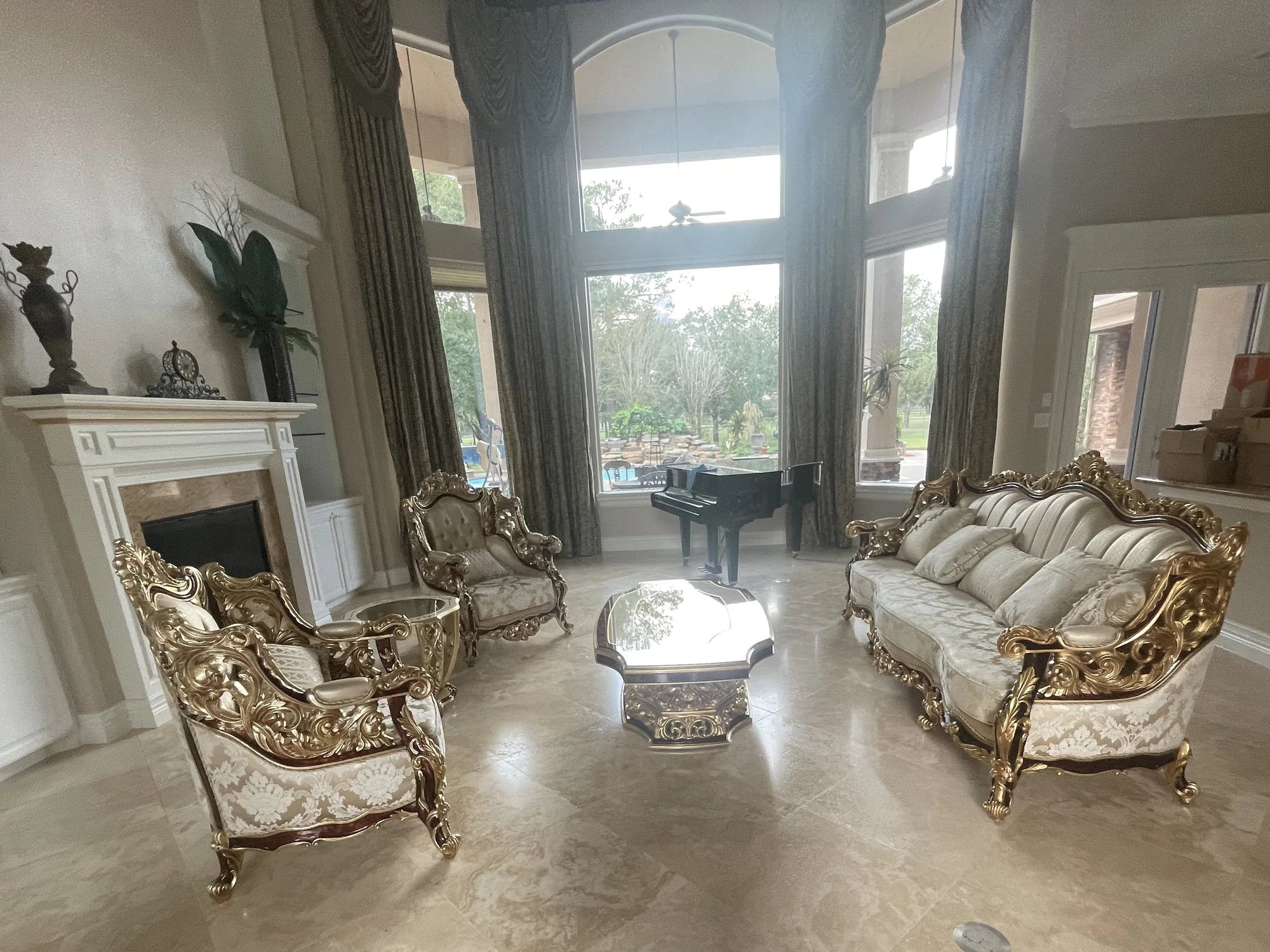 Aybars Sofa