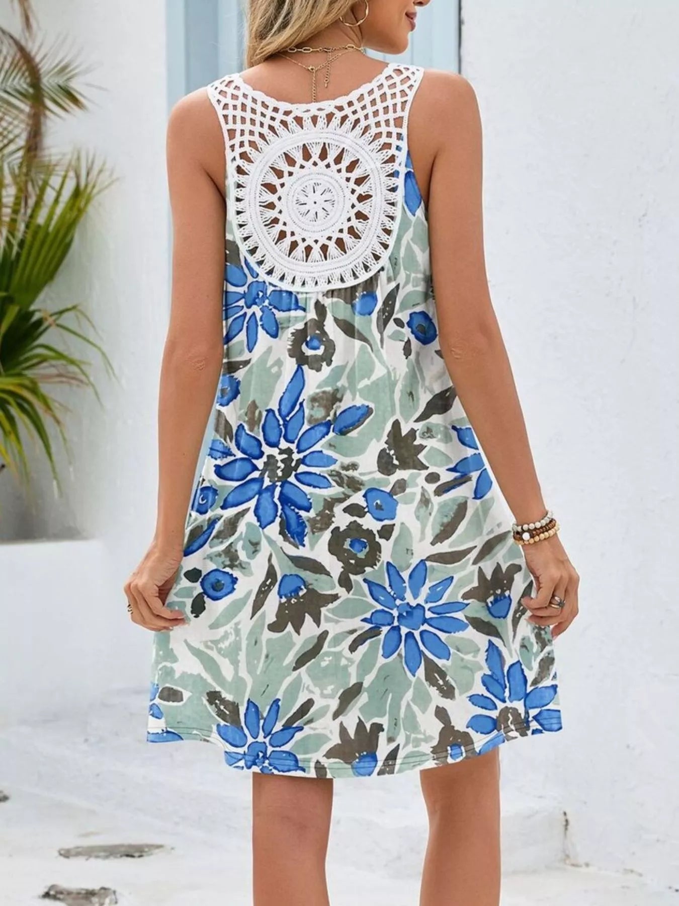 Floral Print V-Neck Crochet Back Mini Dress