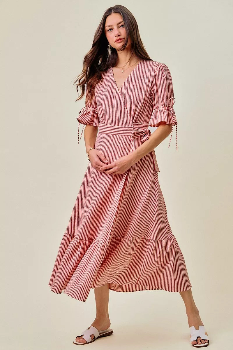 SO ME Stripe Textured Short Sleeves Lined Wrap Midi Dres