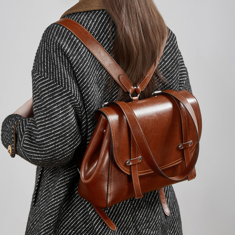 Large-capacity Womens Cowhide Leather Backpack With An Oil-wax Finish