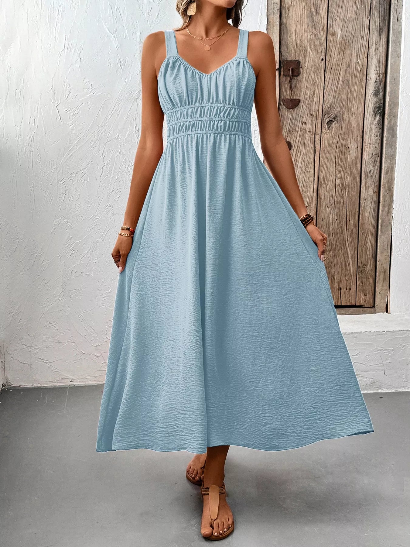 Sleeveless Smocked Casual Midi Dress