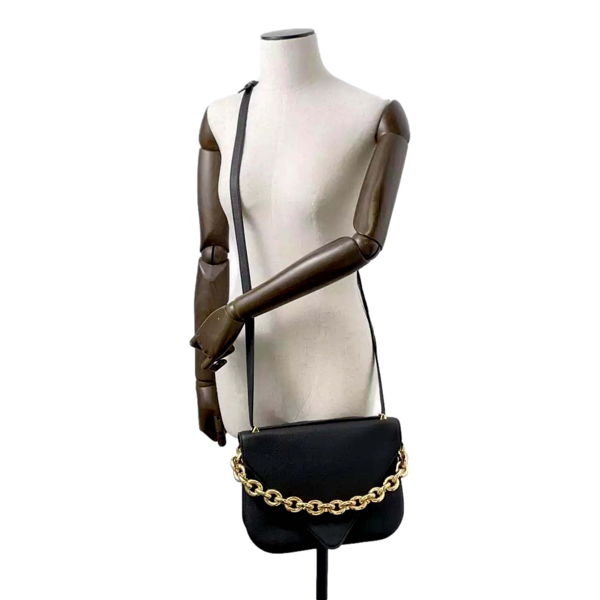 Bottega Veneta Mount Medium Envelope Black Leather Shoulder Bag Gold Chain