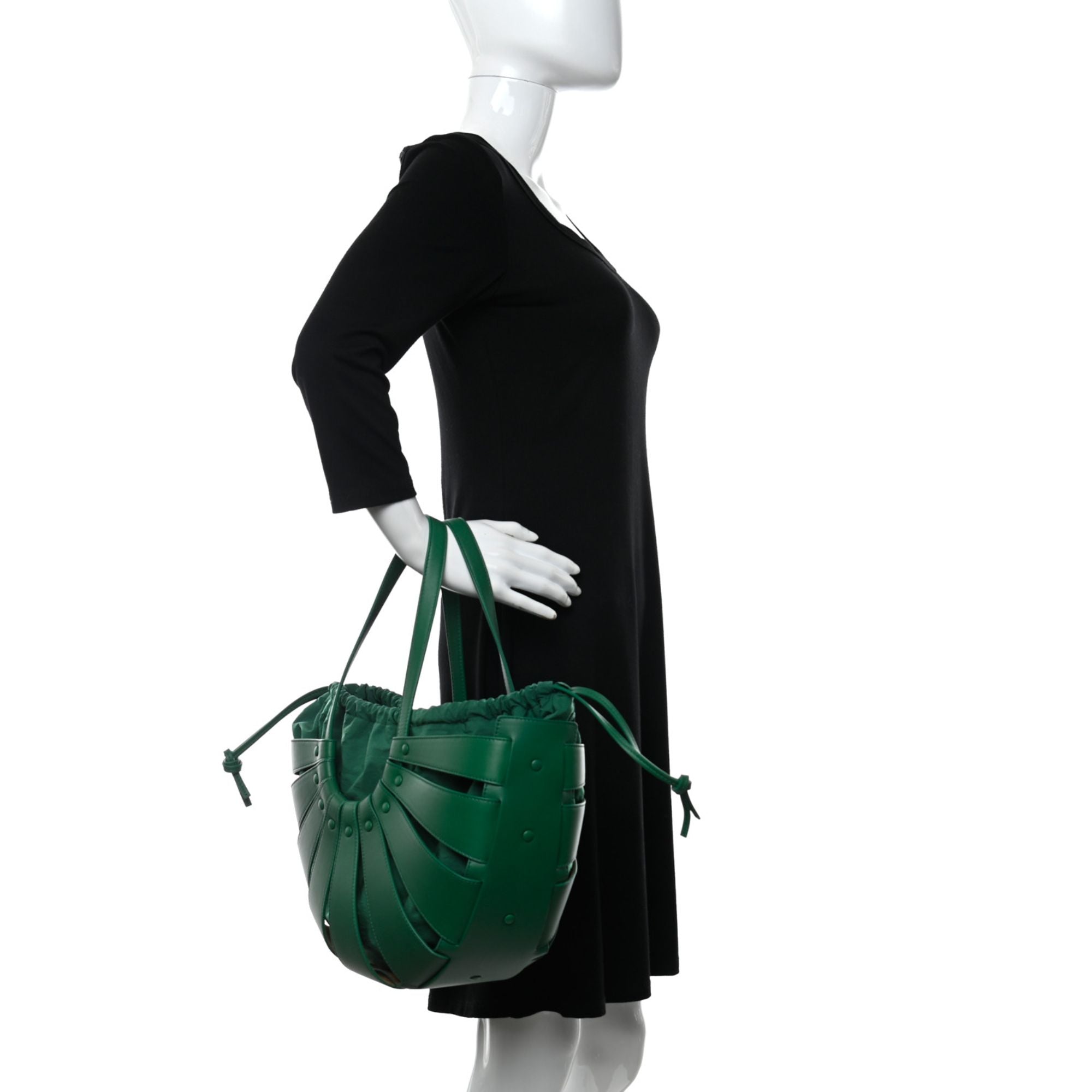Bottega Veneta The Shell Bag Racing Green French Calfskin Shoulder Bag