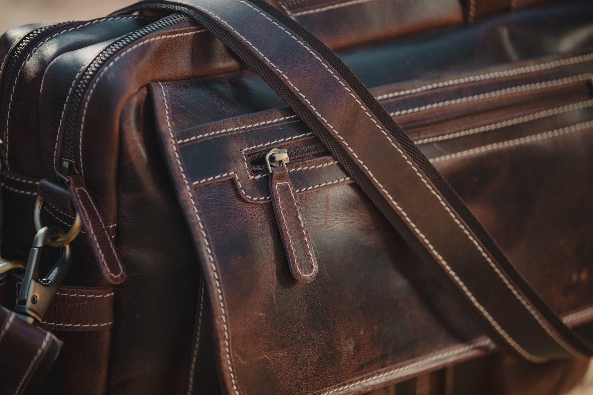 Buffalo Leather Pilot Bag - Overture Gifts