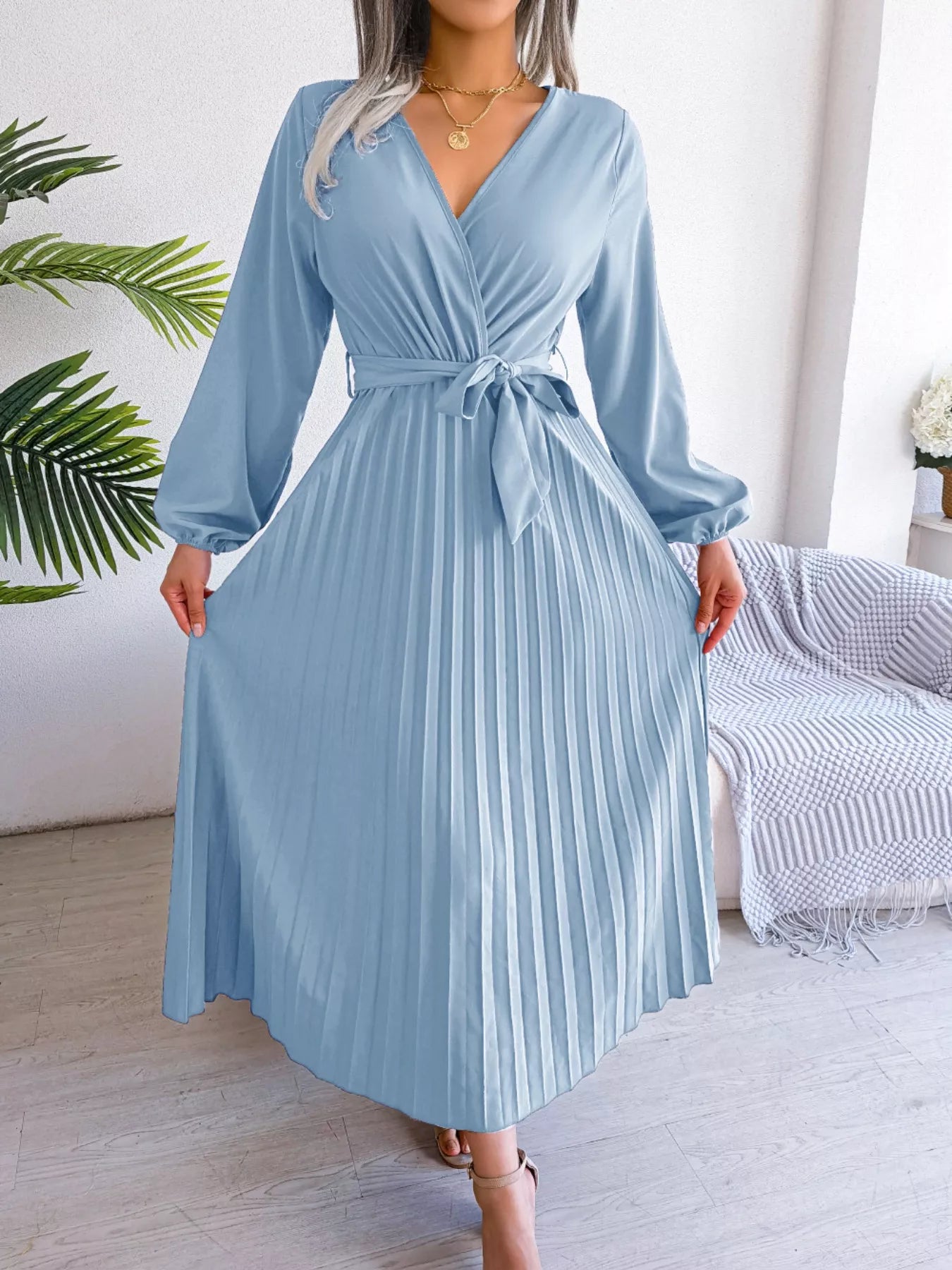 Elegant Pleated Front Tie Long Sleeve Dress