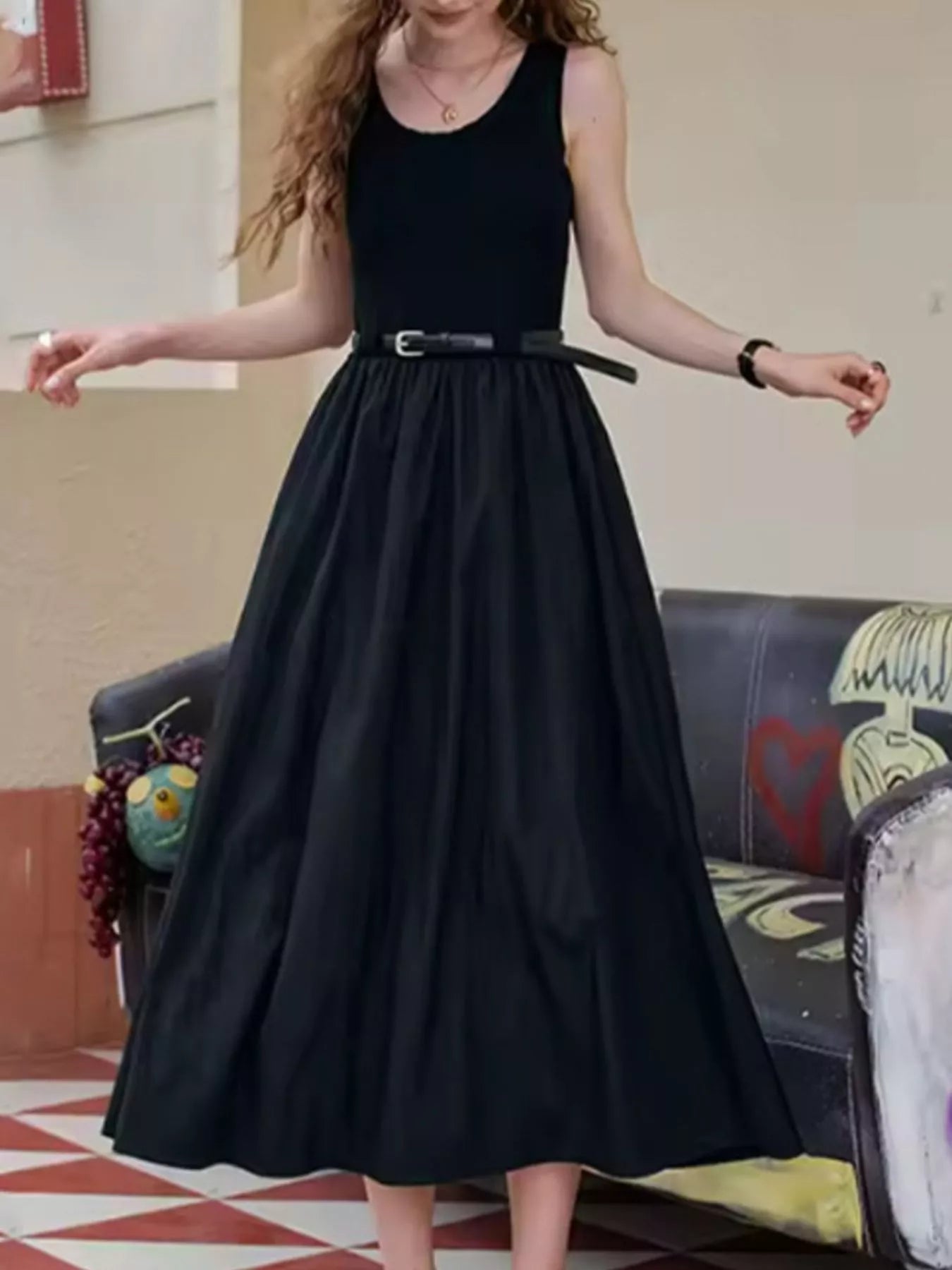 Round Neck Sleeveless Midi Dress