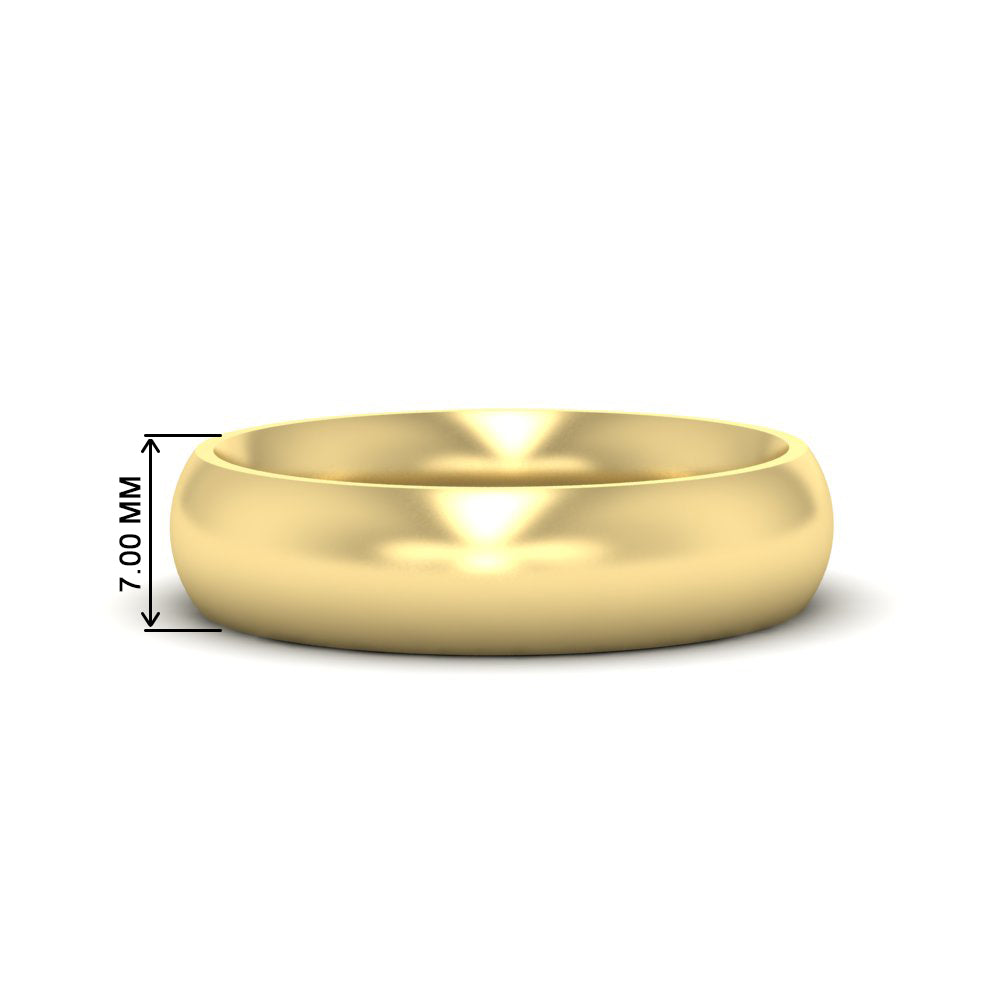 Minimalist Mens Wedding Band