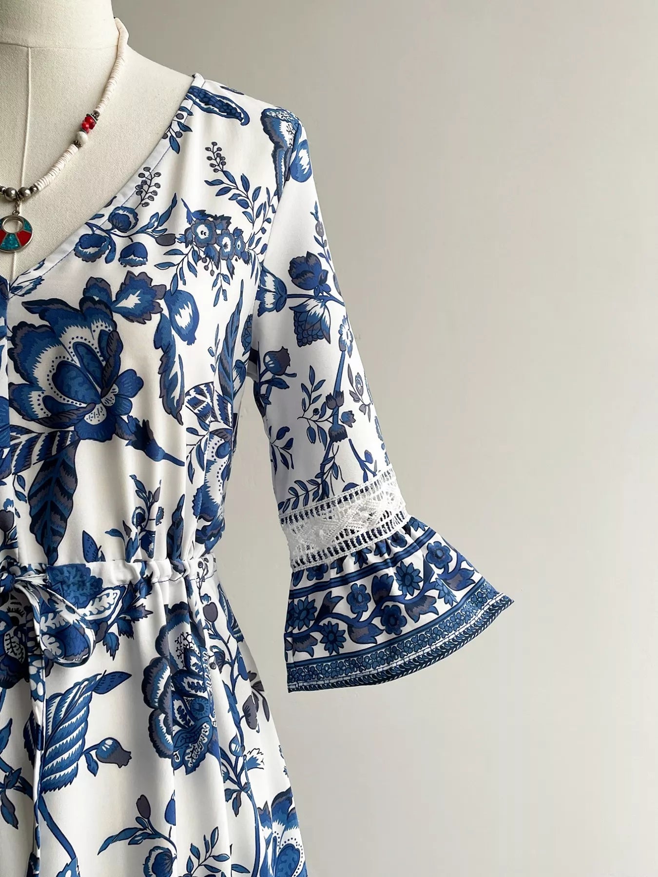 Floral Print V-Neck Flounce Sleeve Dress