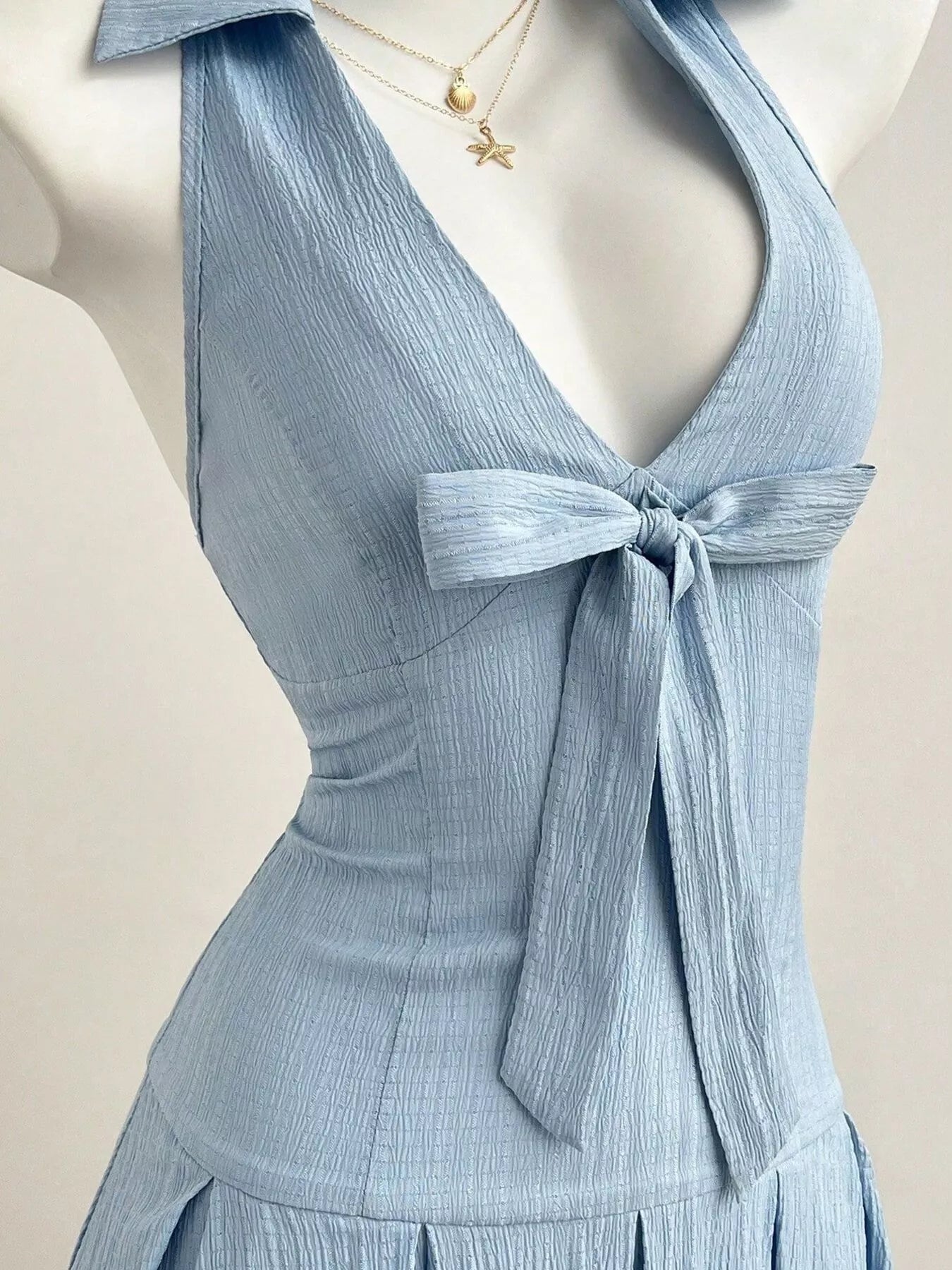 Halter Neck Bow Tie Pleated Mini Dress