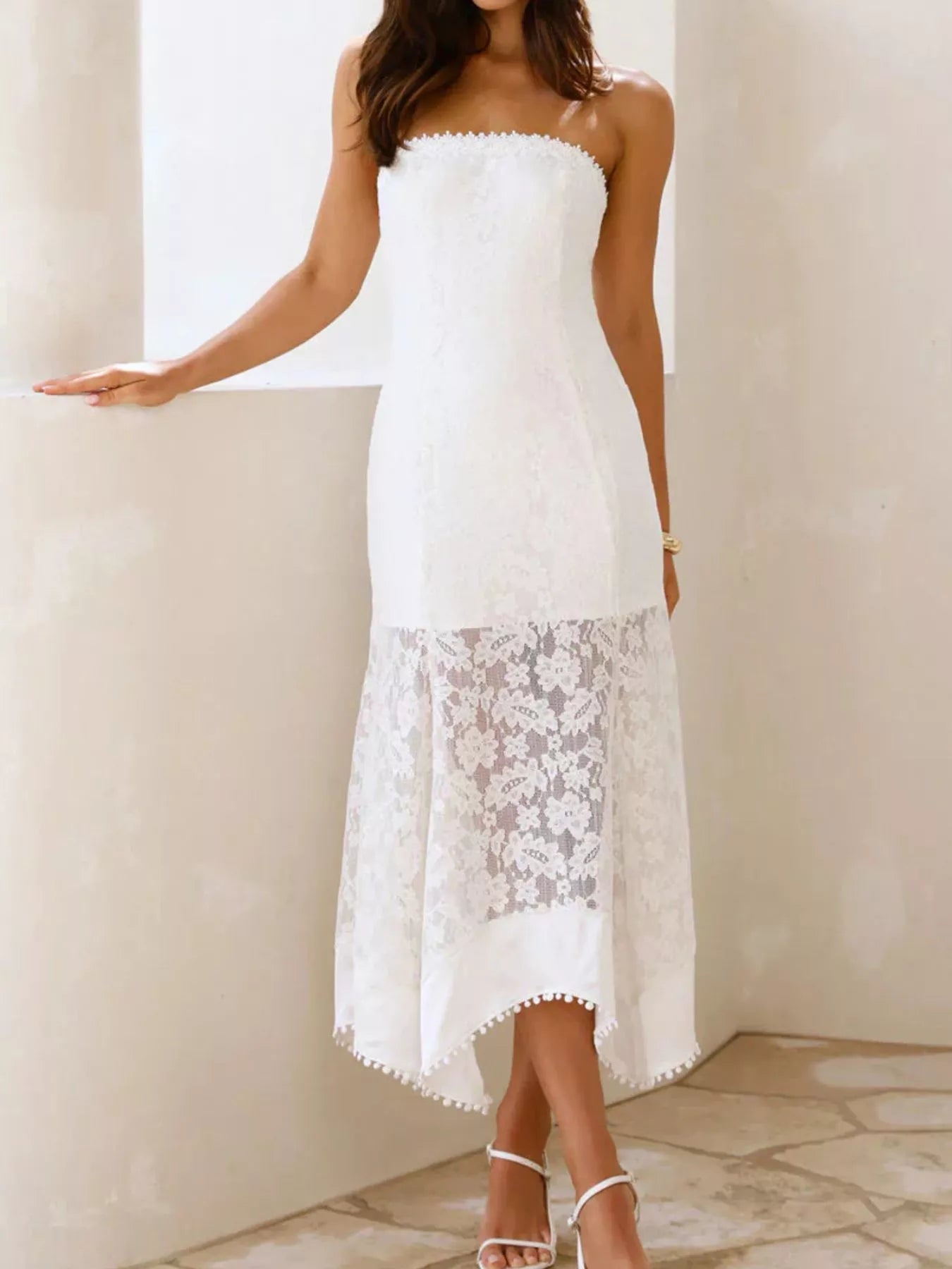Elegant Lace Strapless Midi Dress