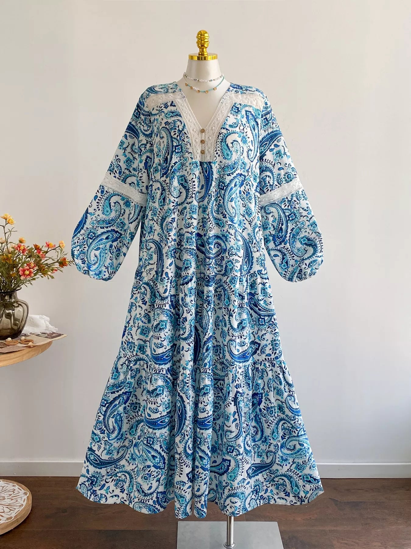 Plus Size Bohemian Paisley Print V-Neck Dress