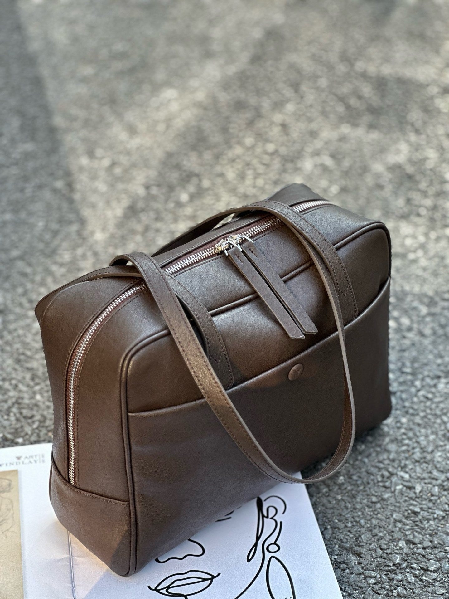 New European And American Style Vintage Genuine Leather Women's Bag, Large Capacity Commuter Vegetable-tanned Cowhide Underarm Shoulder Bag