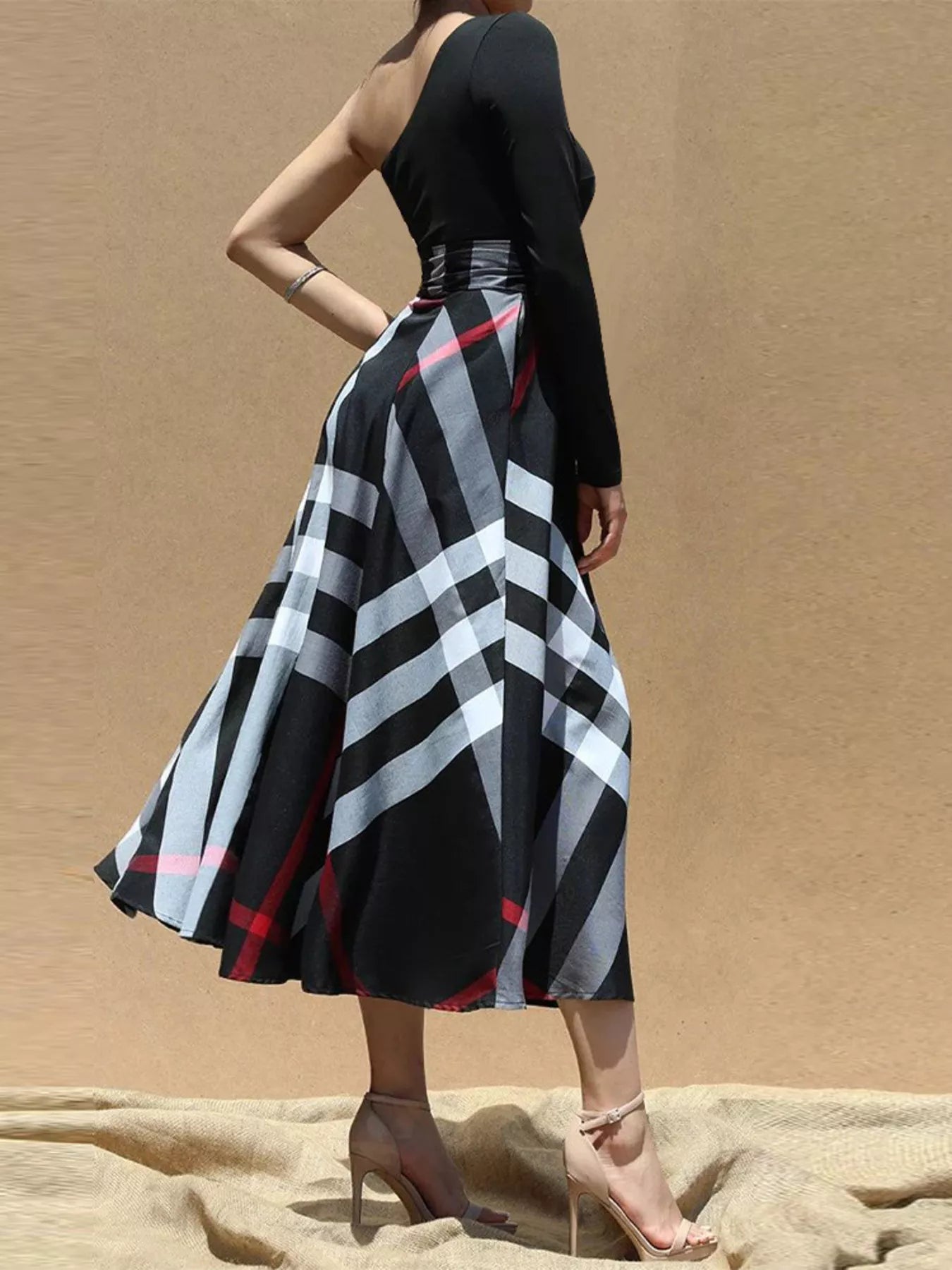 Asymmetrical One-Sleeve Plaid Midi Dress with Waist Tie